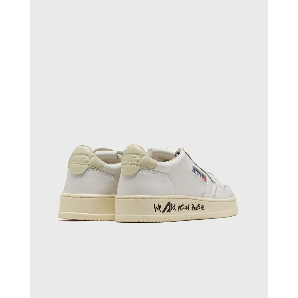 Autry WMNS MEDALIST LOW AULWLD10 / weiss