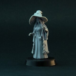 Witch of Mushrooms (28 mm)
