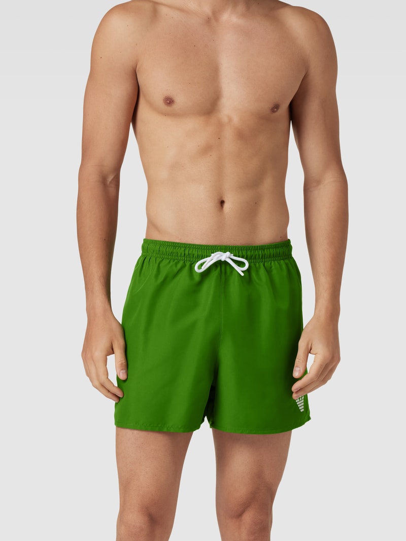Badehose mit Label-Stitching Modell 'ESSENTIAL' in grün
