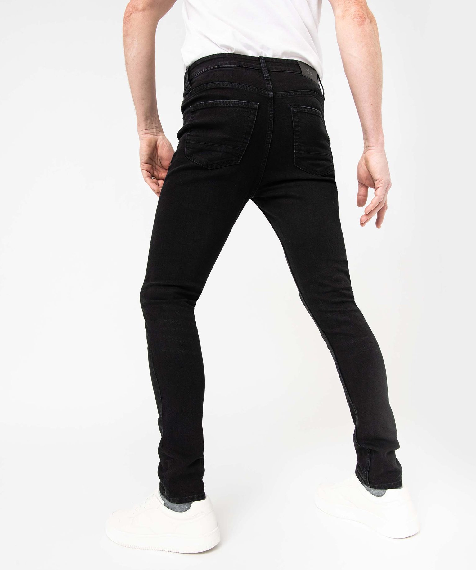 Jean homme skinny taille haute en coton stretch noir | GEMO