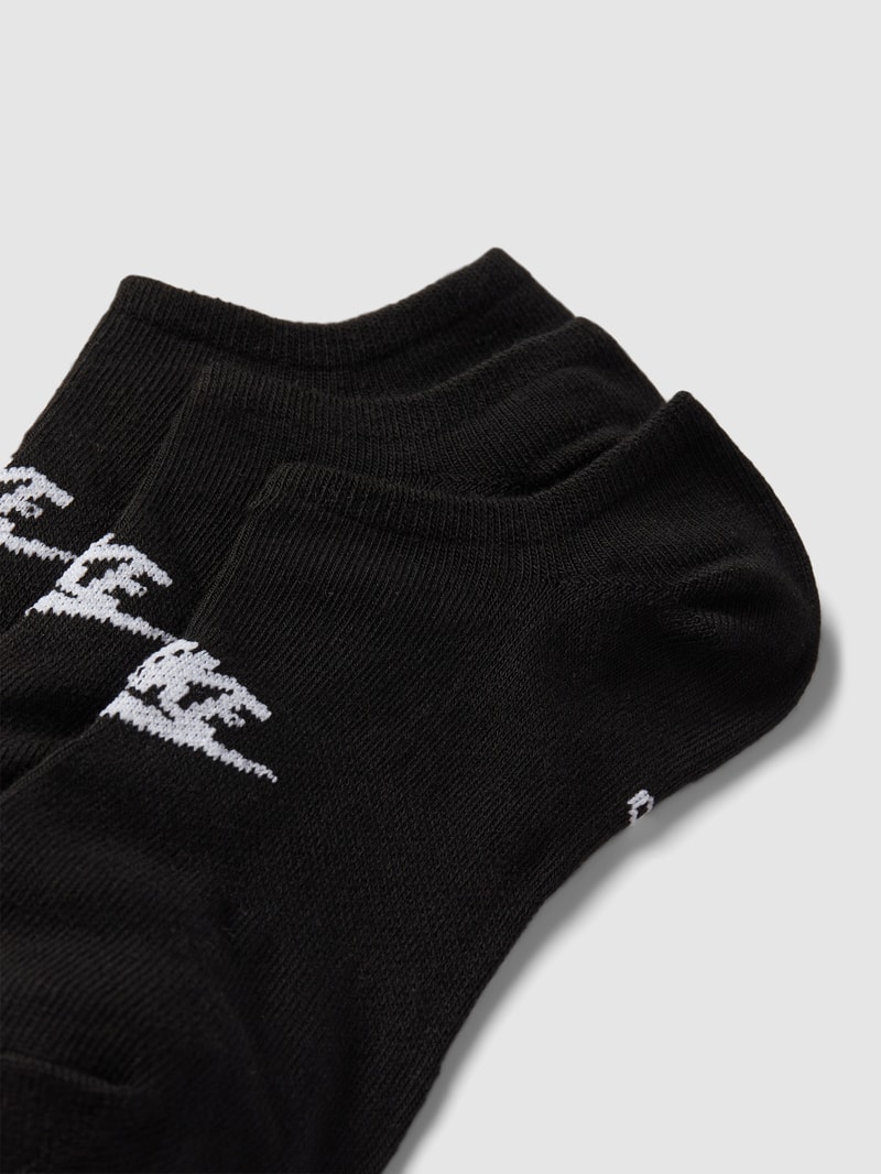 Sneakersocken mit Label-Detail in schwarz