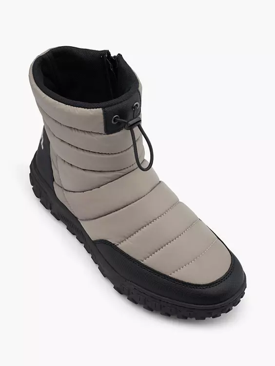 Bench Boots
