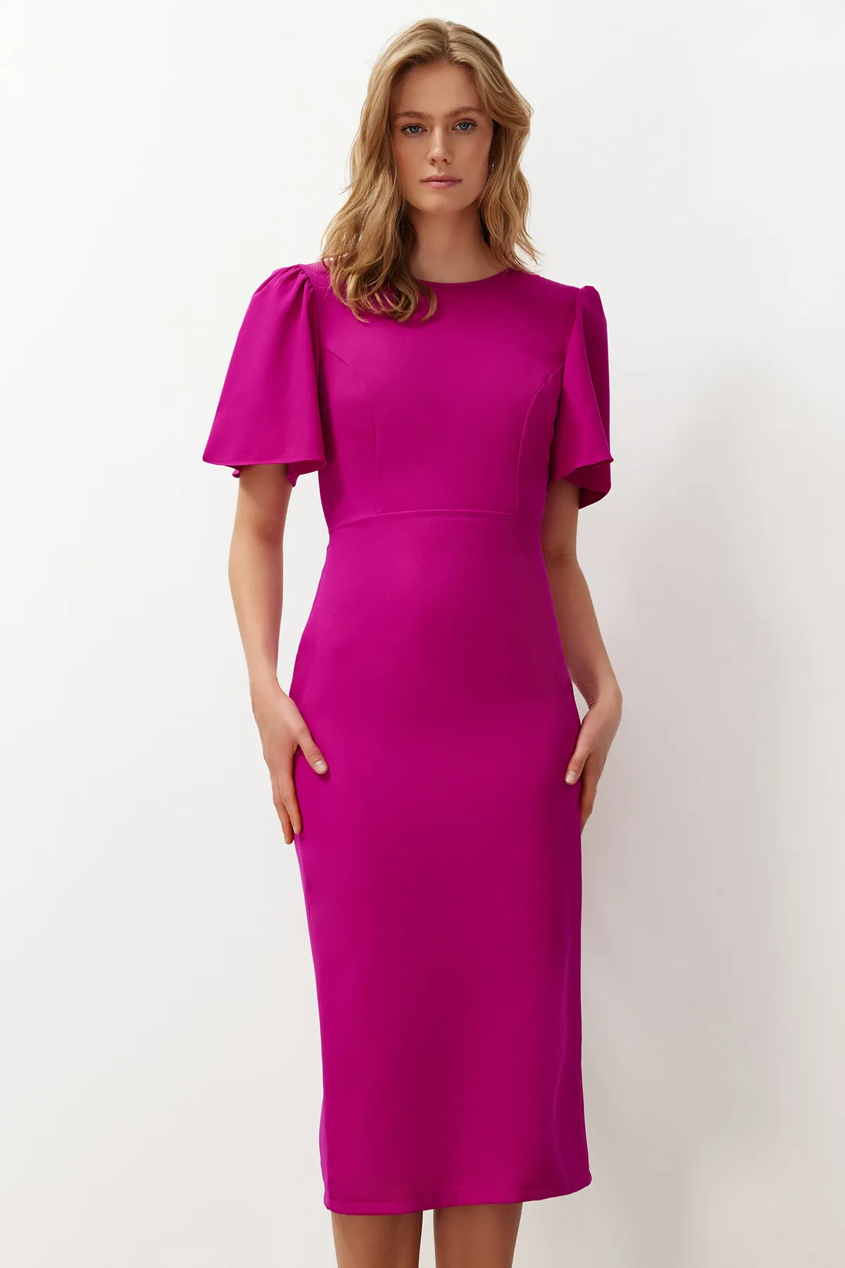 Trendyol Collection  Gewebtes Midikleid in Fuchsia TWOSS24EL00659