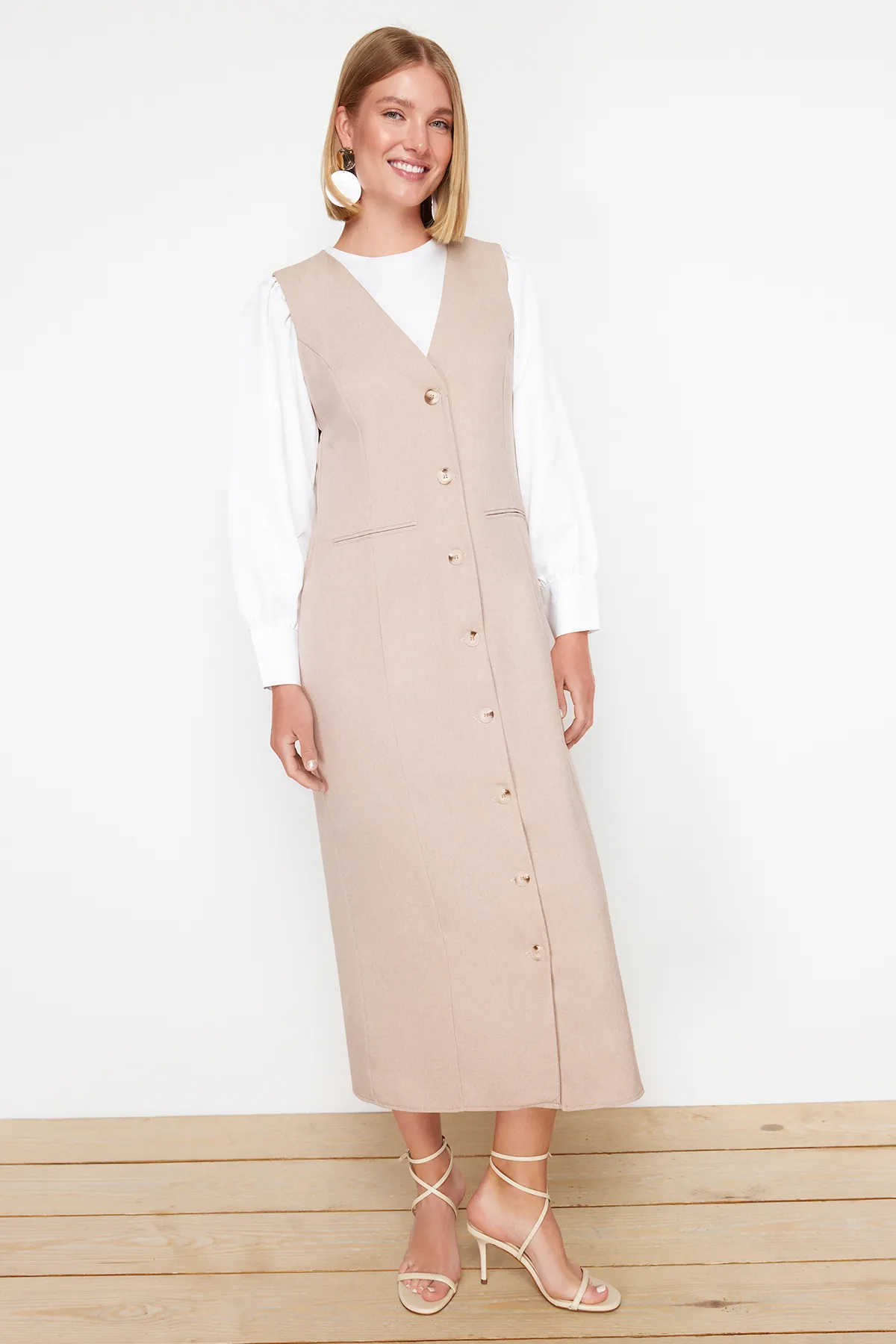 Trendyol Modest  Beige, ungefütterte Weste aus leinwandgewebtem Polyviscon TCTSS24EB00202
