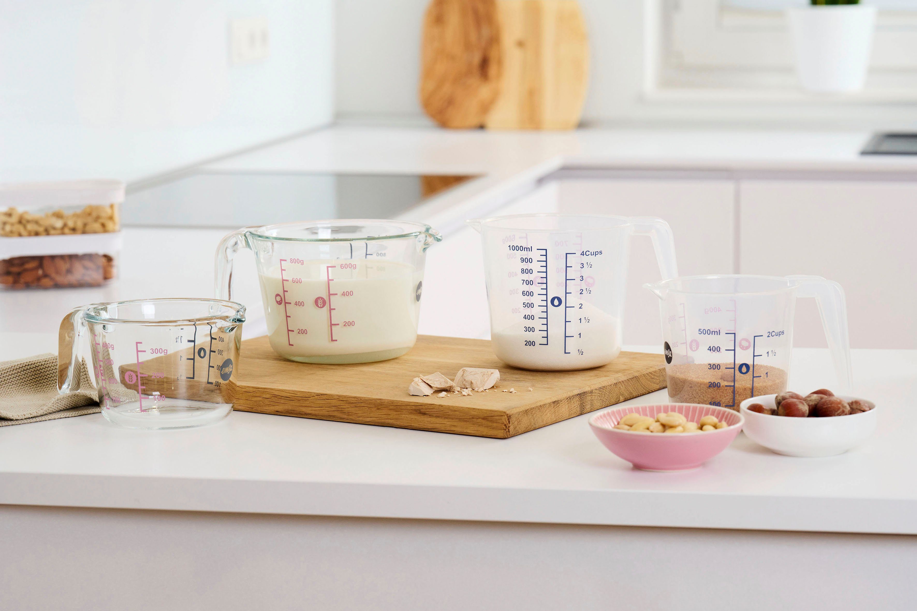 Emsa Messbecher K32361 Prep&Bake, Glas, doppelte Skalierung f. feste & flüssige Zutaten, Ausgießlippe, 1 L