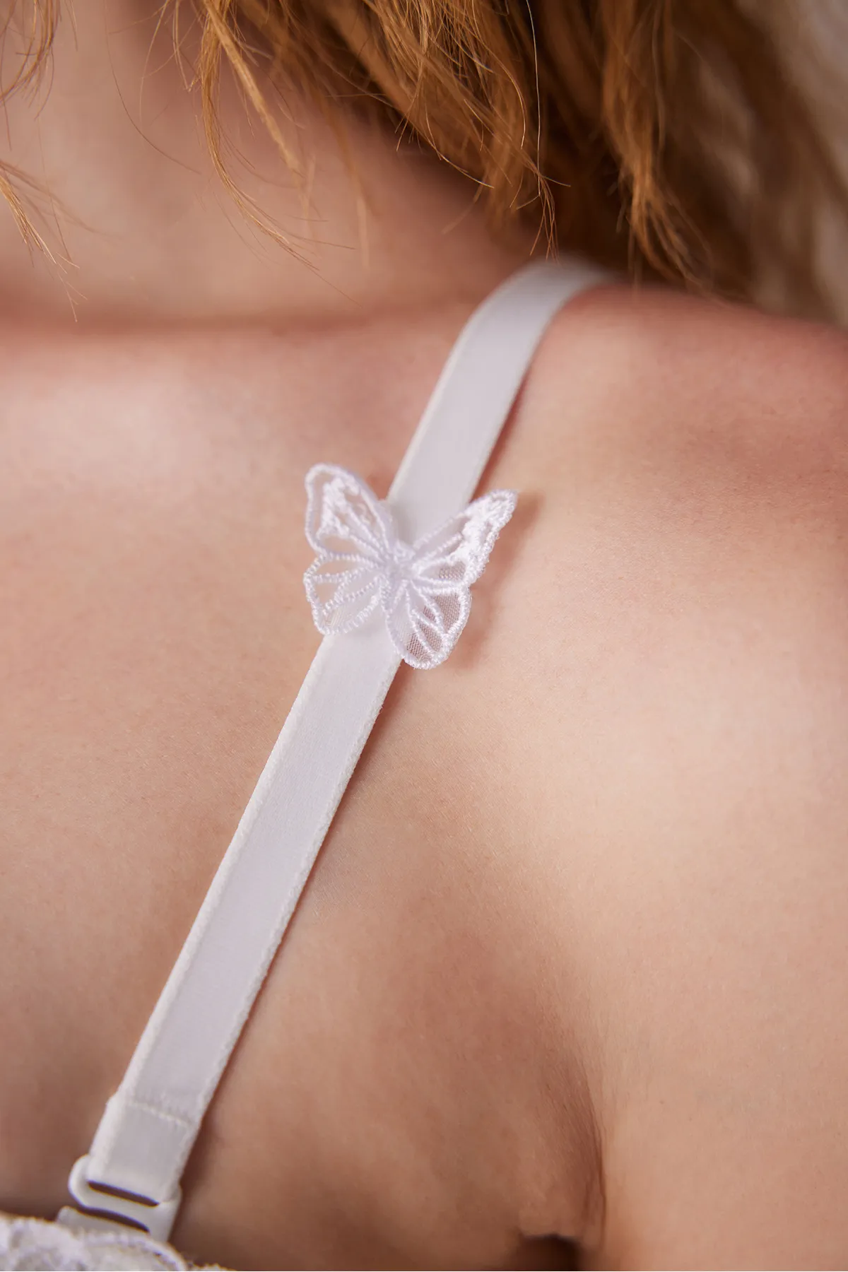 Penti  Lotus-BH mit Schmetterlings-Print in Off-White