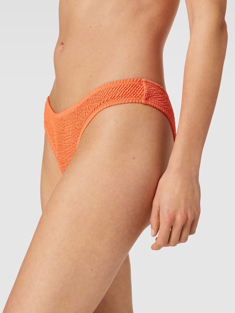 Bikini-Hose mit Strukturmuster Modell 'Audny Biddi Bikini Cheeky' in koralle