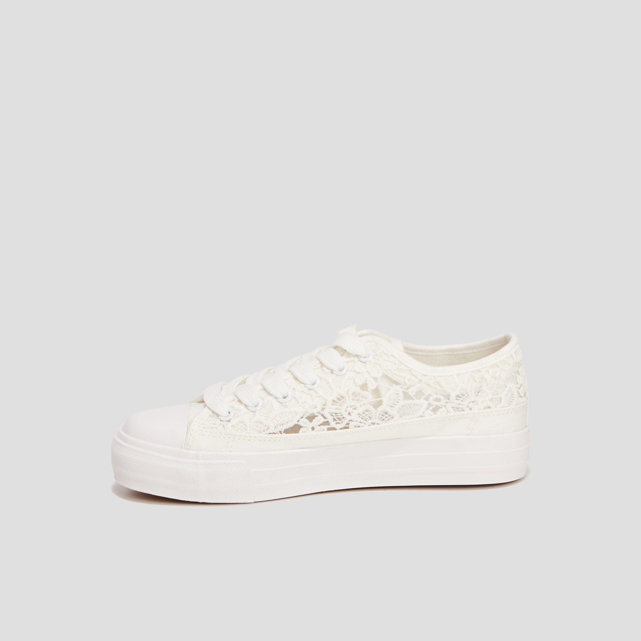 Tennis en toile avec guipure Liberto blanc femme | La Halle