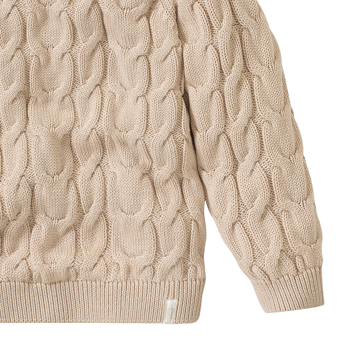 Jungen Strickpullover mit Zopfstrickmuster
