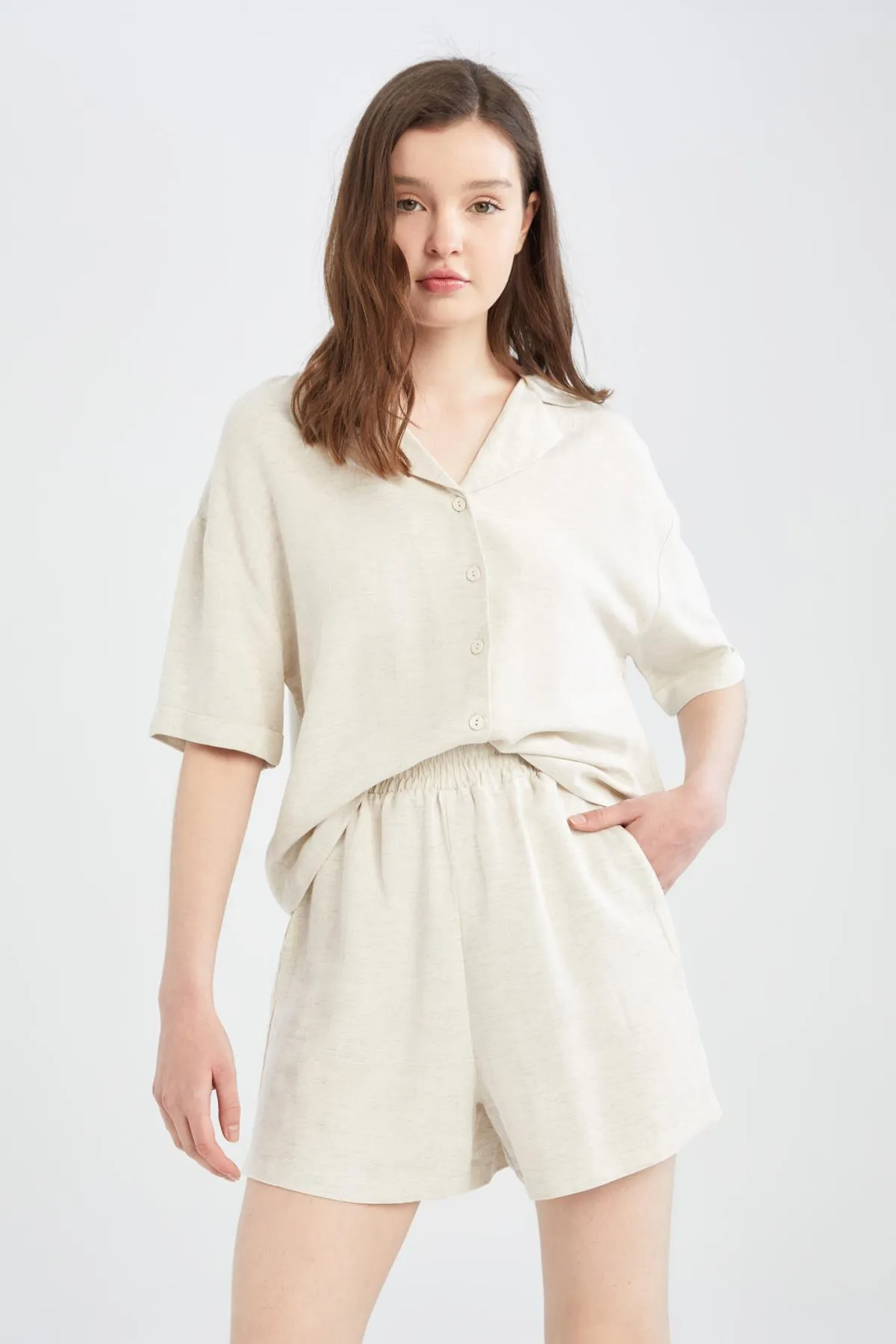DeFacto  Relax-Fit-Shorts in Leinenoptik mit flexibler Taille und Taschen