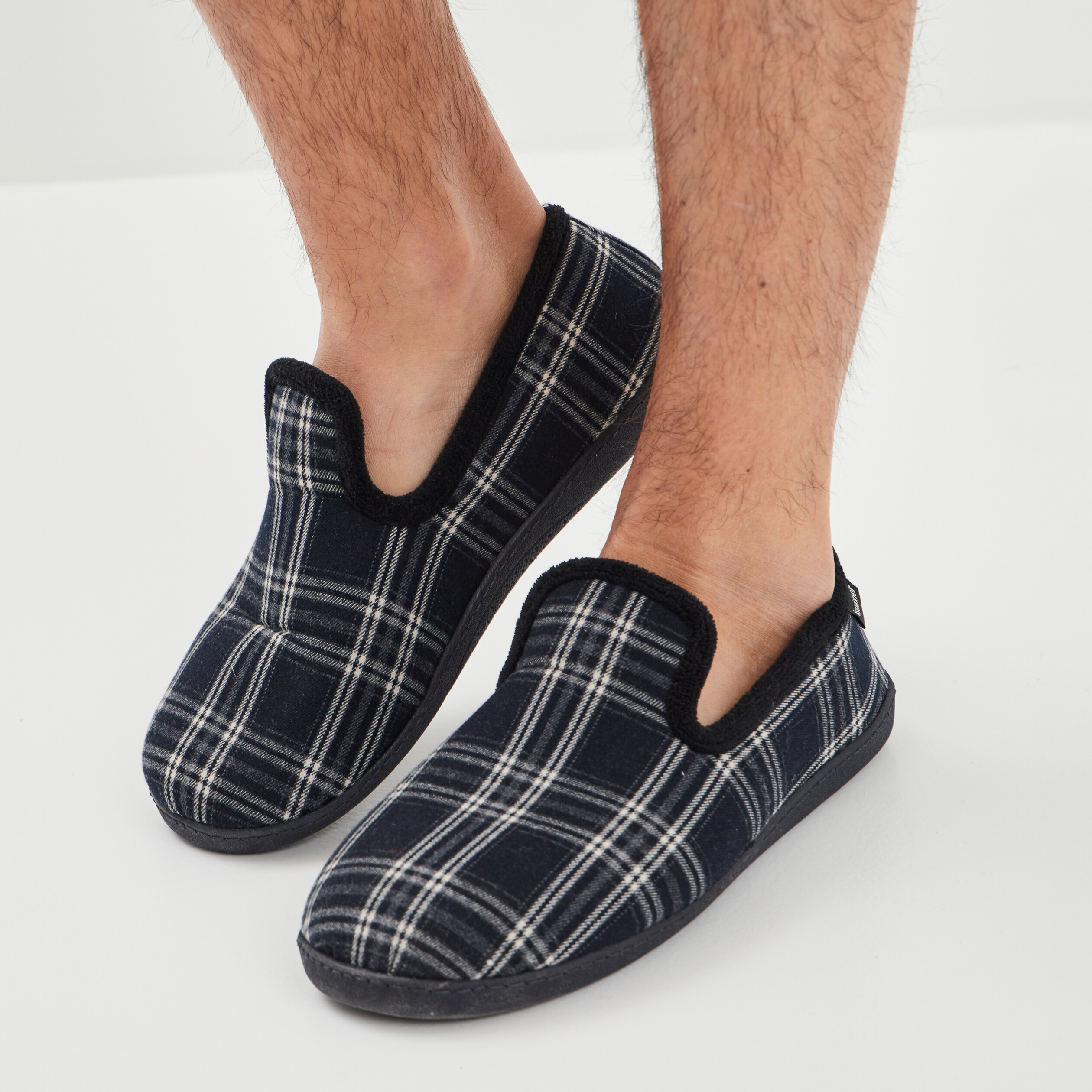 Chaussons charentaises Isotoner bleu homme | La Halle