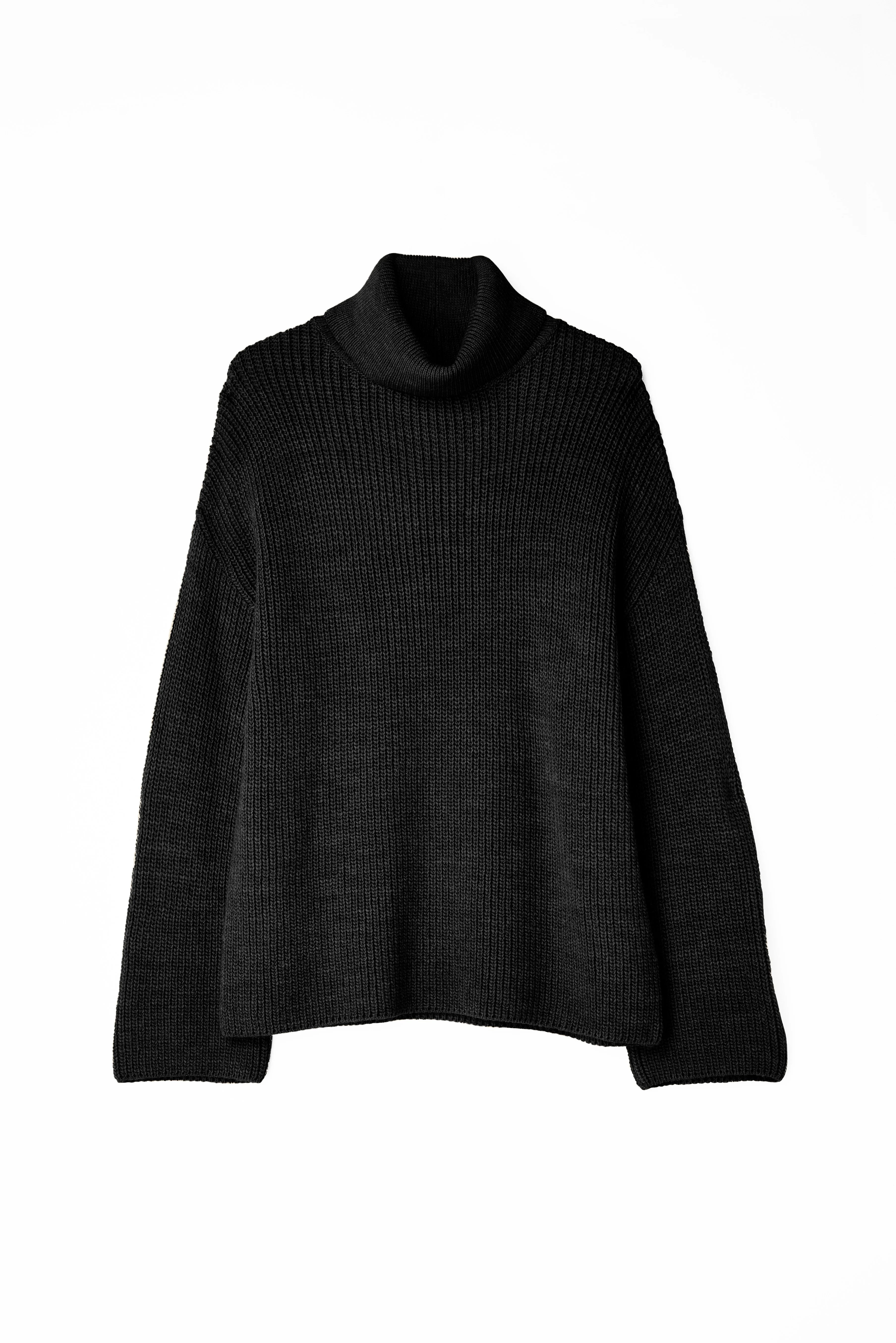 Langer Rollkragen-Strickpullover