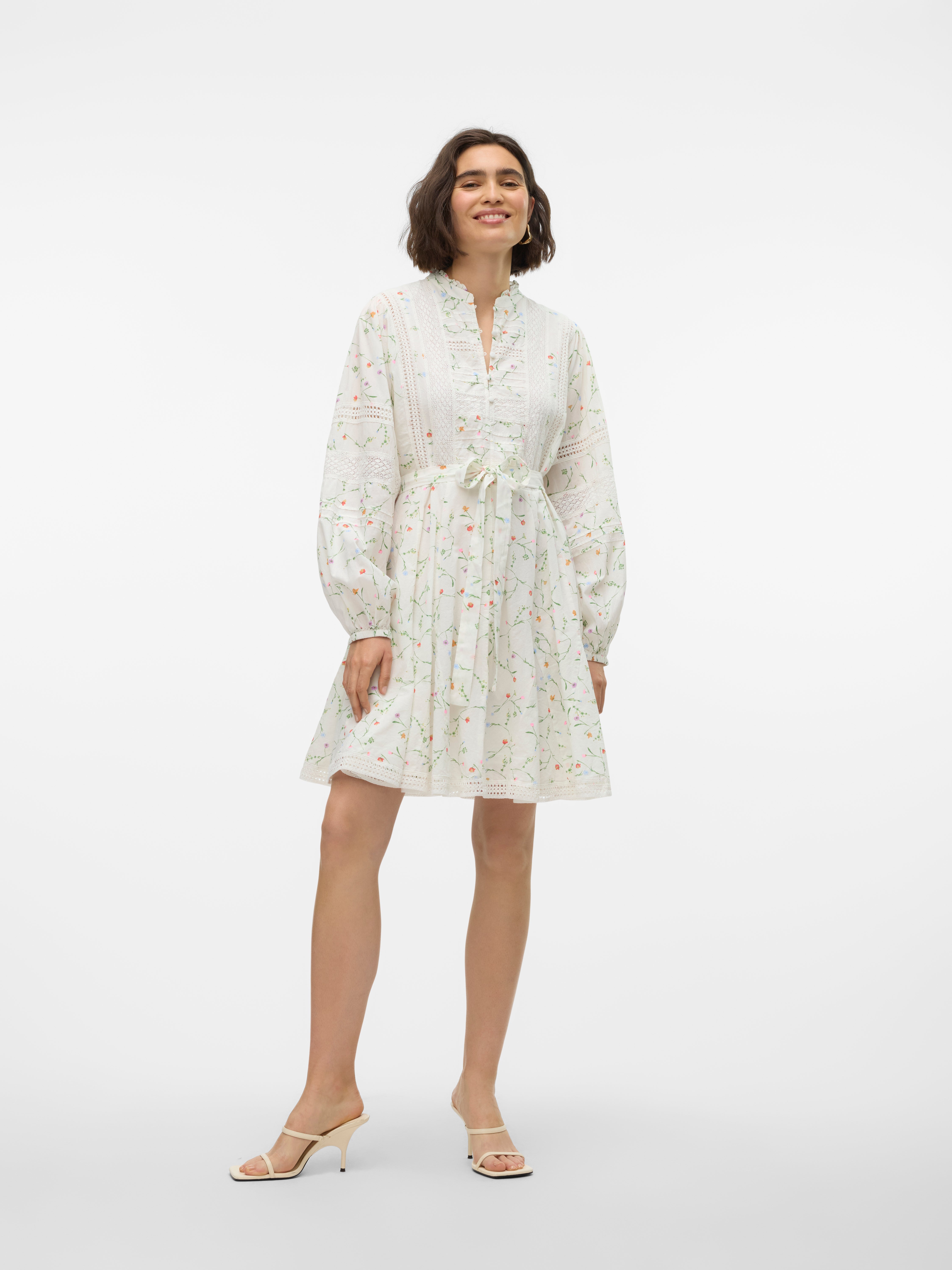 VMLAVA Kurzes Kleid