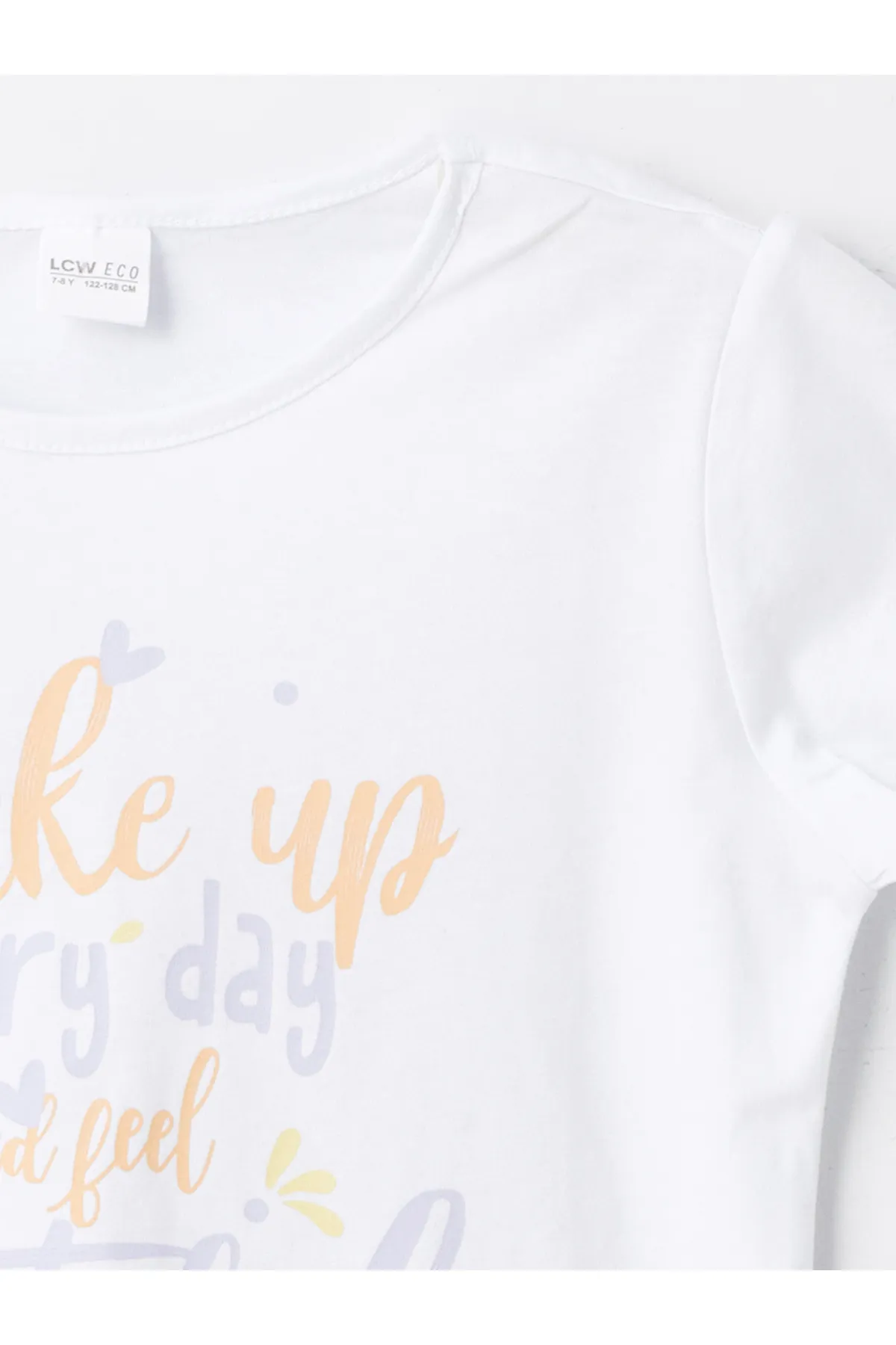 LC Waikiki  Bedrucktes kurzärmliges Mädchen-Pyjama-Set mit Rundhalsausschnitt und Shorts