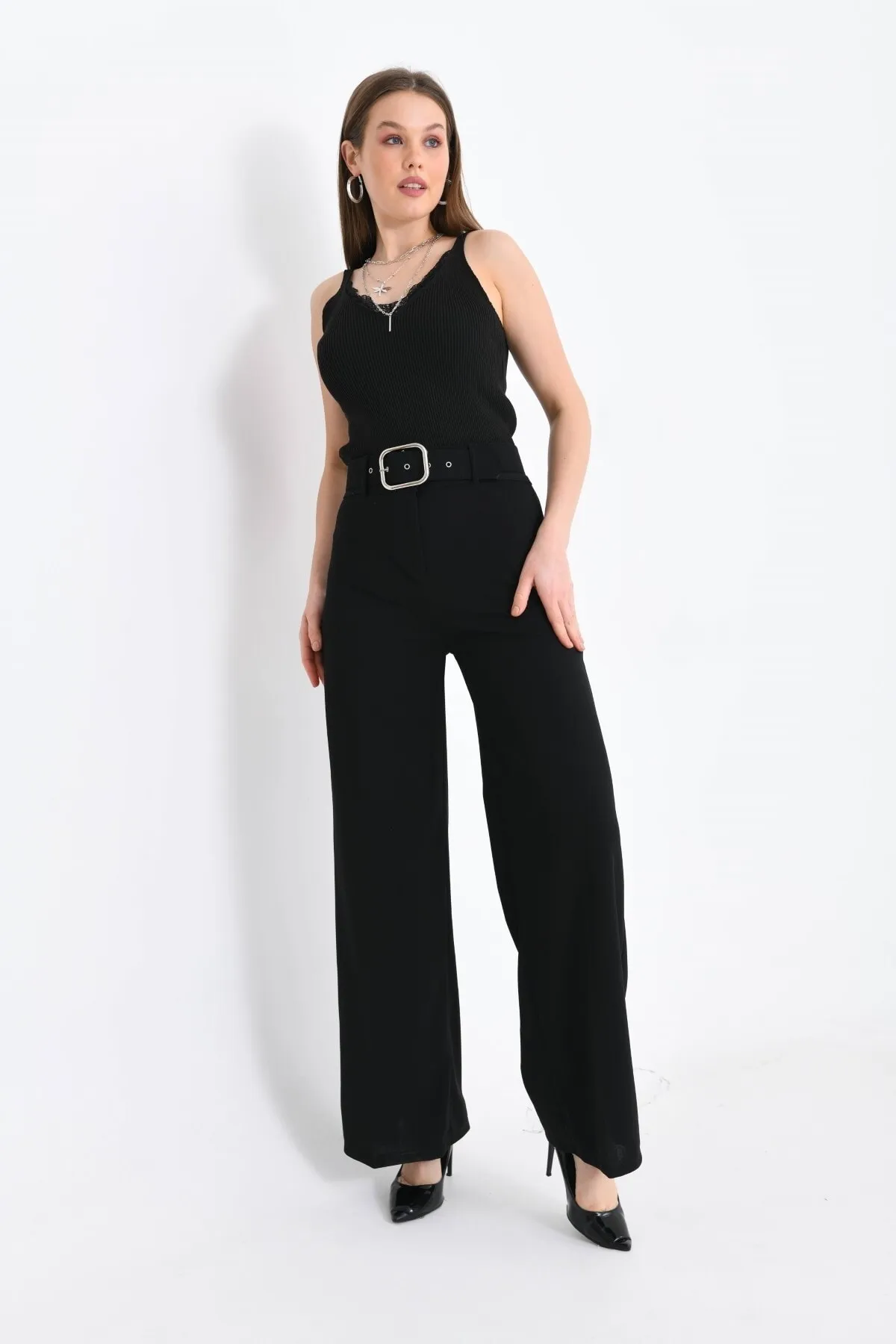 VOLT CLOTHİNG  Damen-Hose aus Stoff mit weitem Beingürtel und detailliertem Stoff