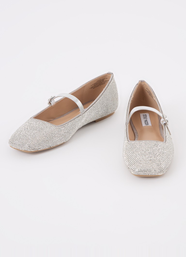 Balerina Steve Madden Ezri-R decorată cu pietre.