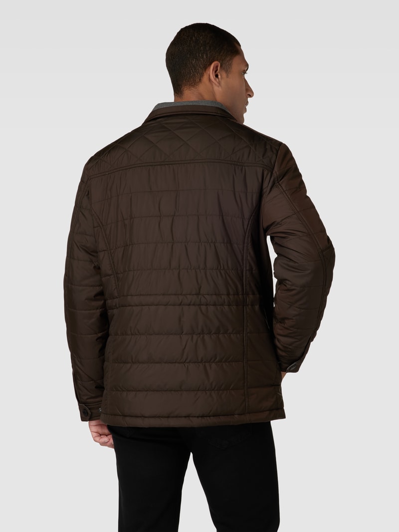 Steppjacke mit Stehkragen in dunkelbraun