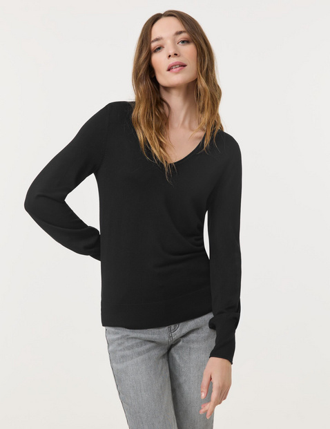 Basic Pullover mit V-Ausschnitt