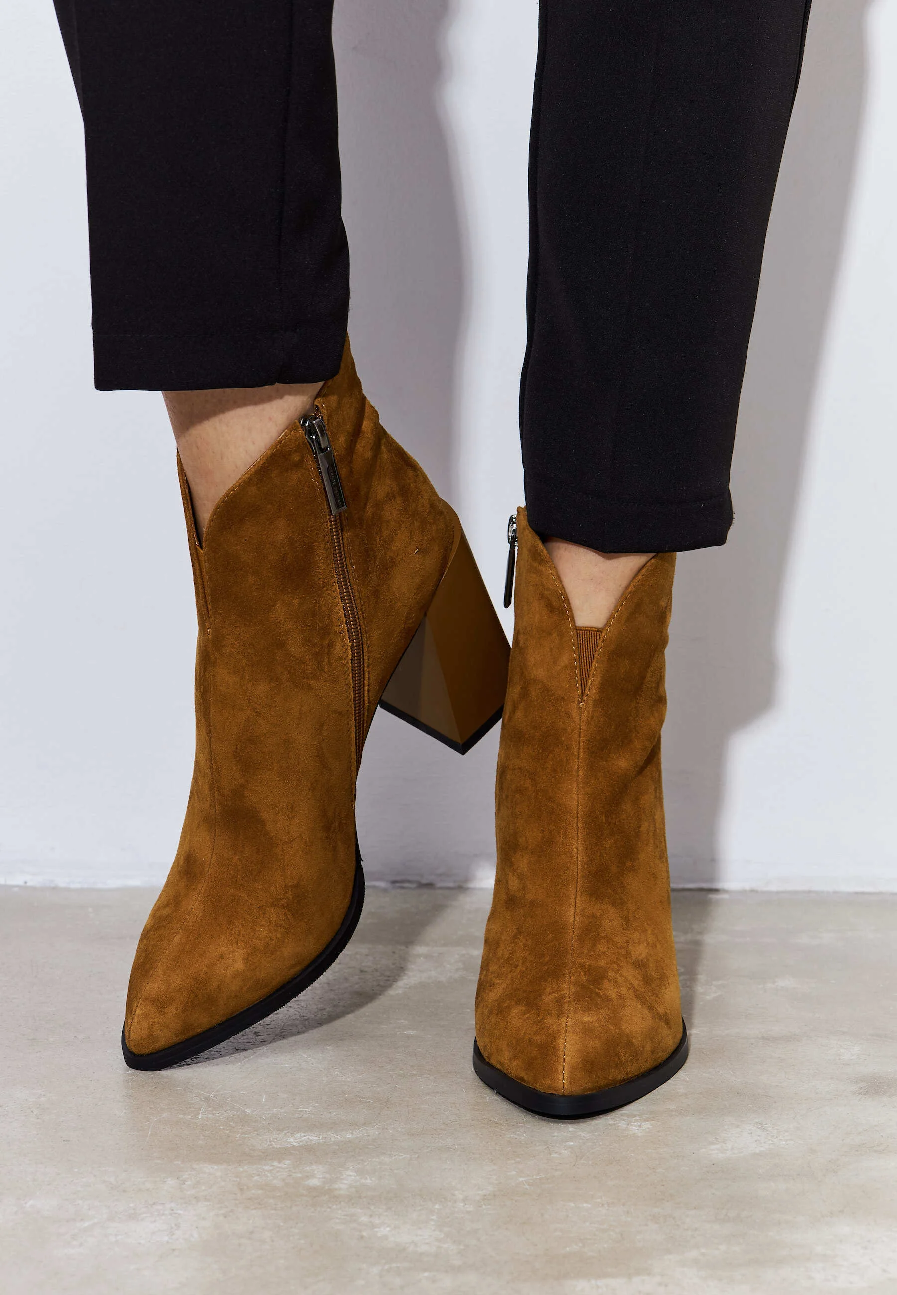 Botines de tacón Cesare Gaspari