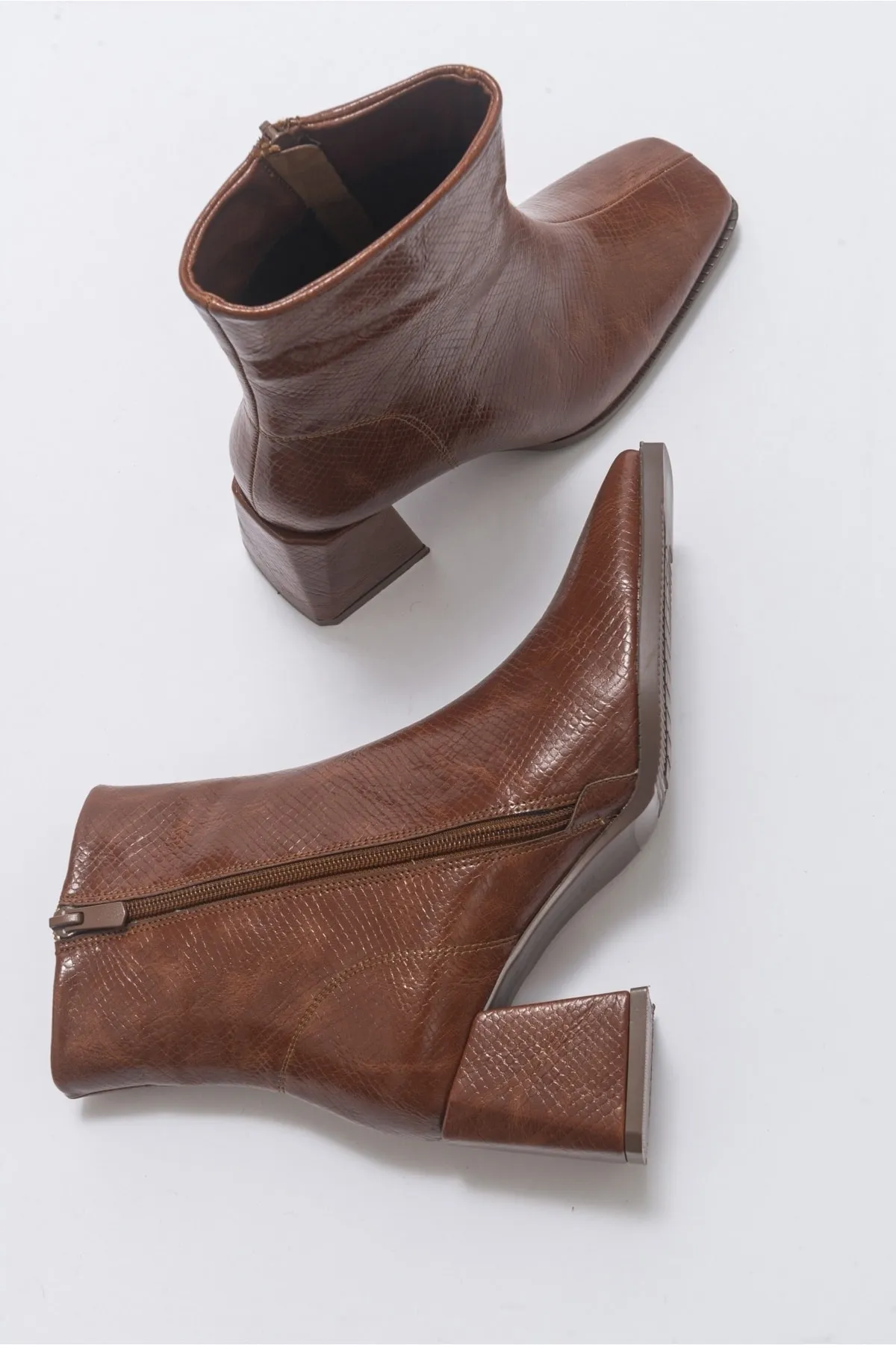 LuviShoes  Loren Tan gemusterte Damenstiefel