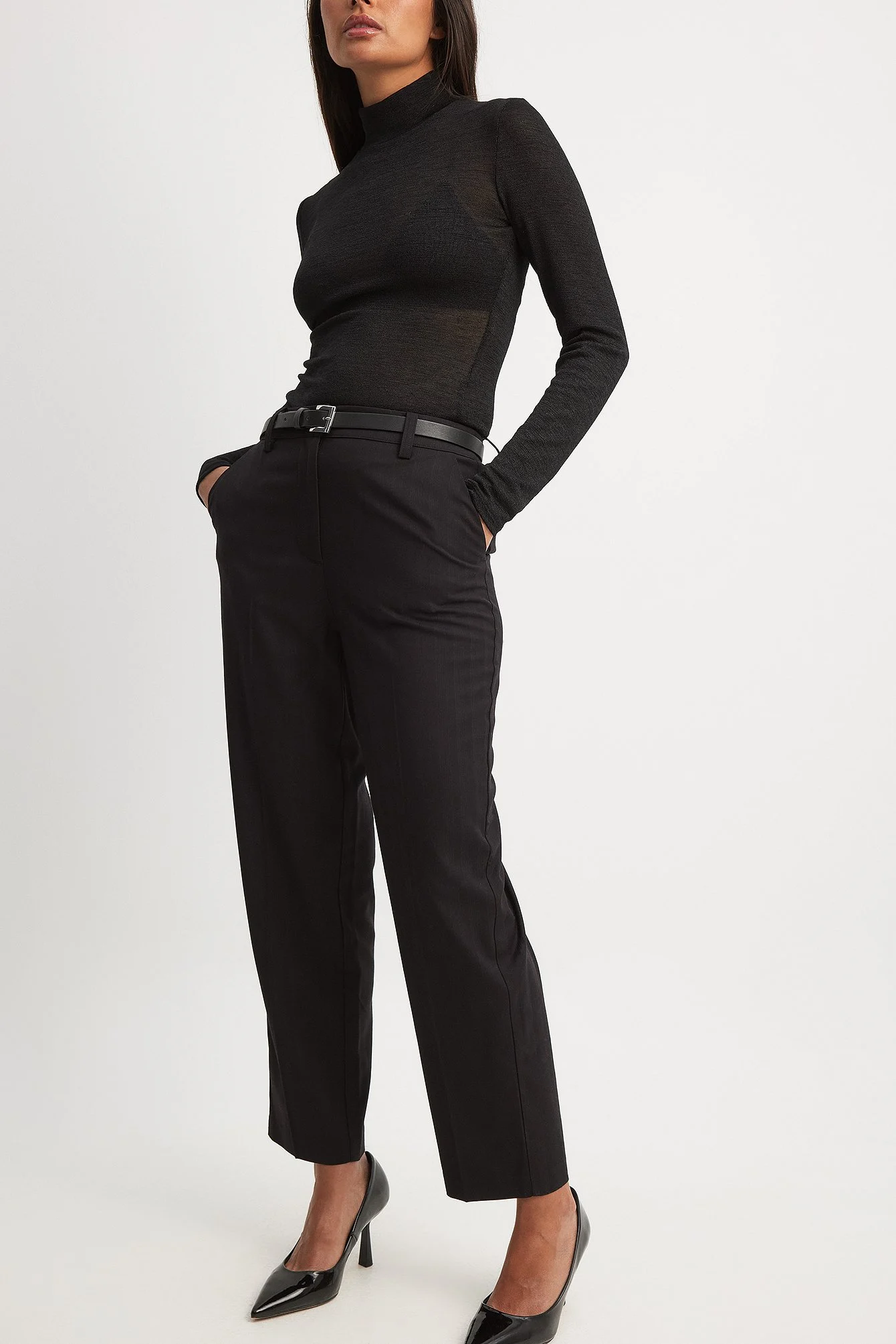 Gerade Hose mit gestreiftem Detail und mittlerer Taille
