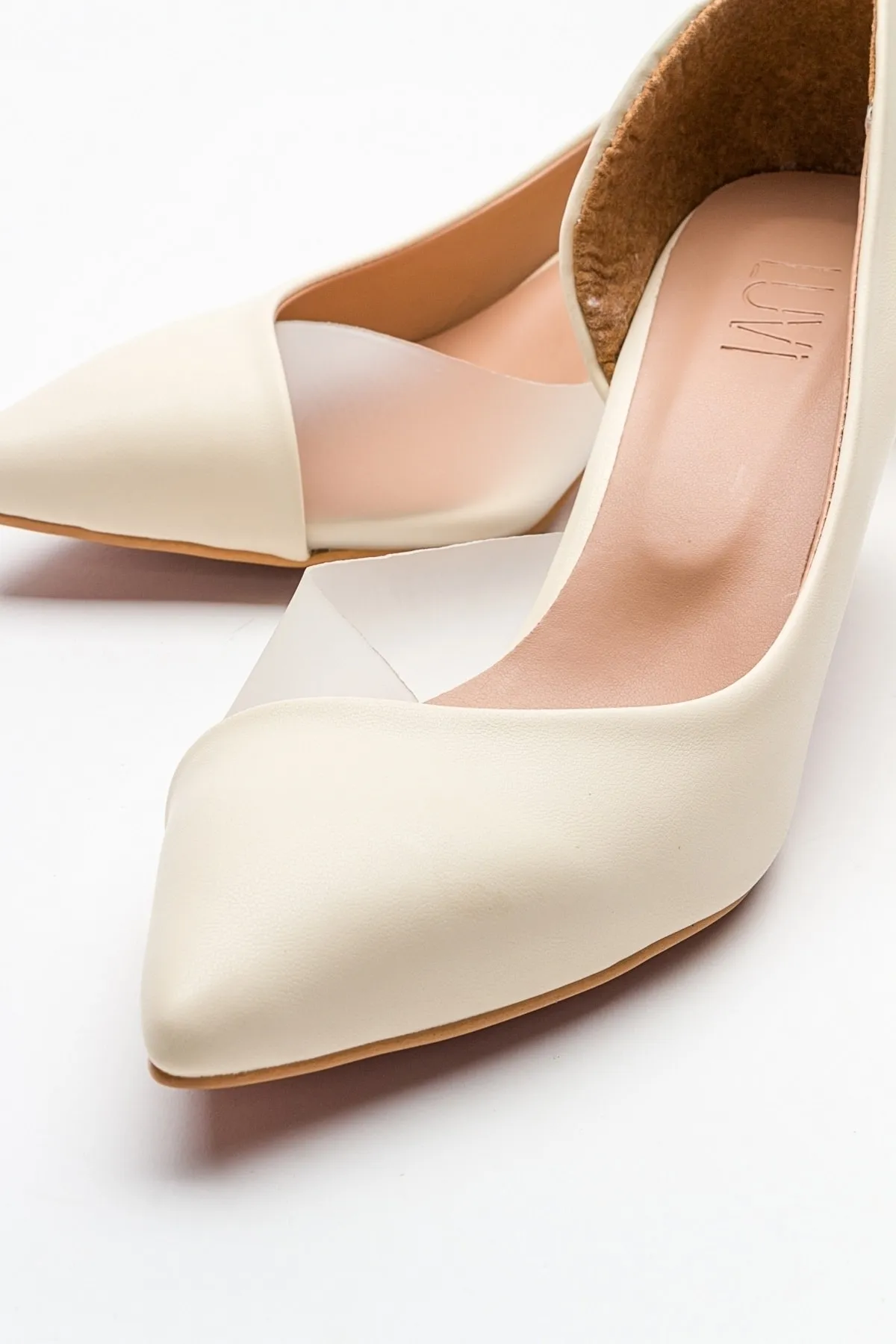 LuviShoes  353 Ecru-Leder-Damenschuhe mit Absatz