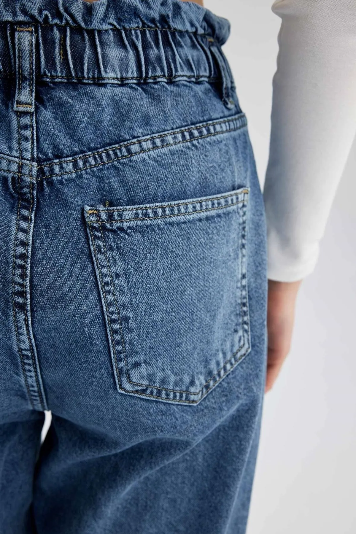DeFacto  Knöchellange Paperbag-Jeans mit kurzem Bein aus 100 % Baumwolle