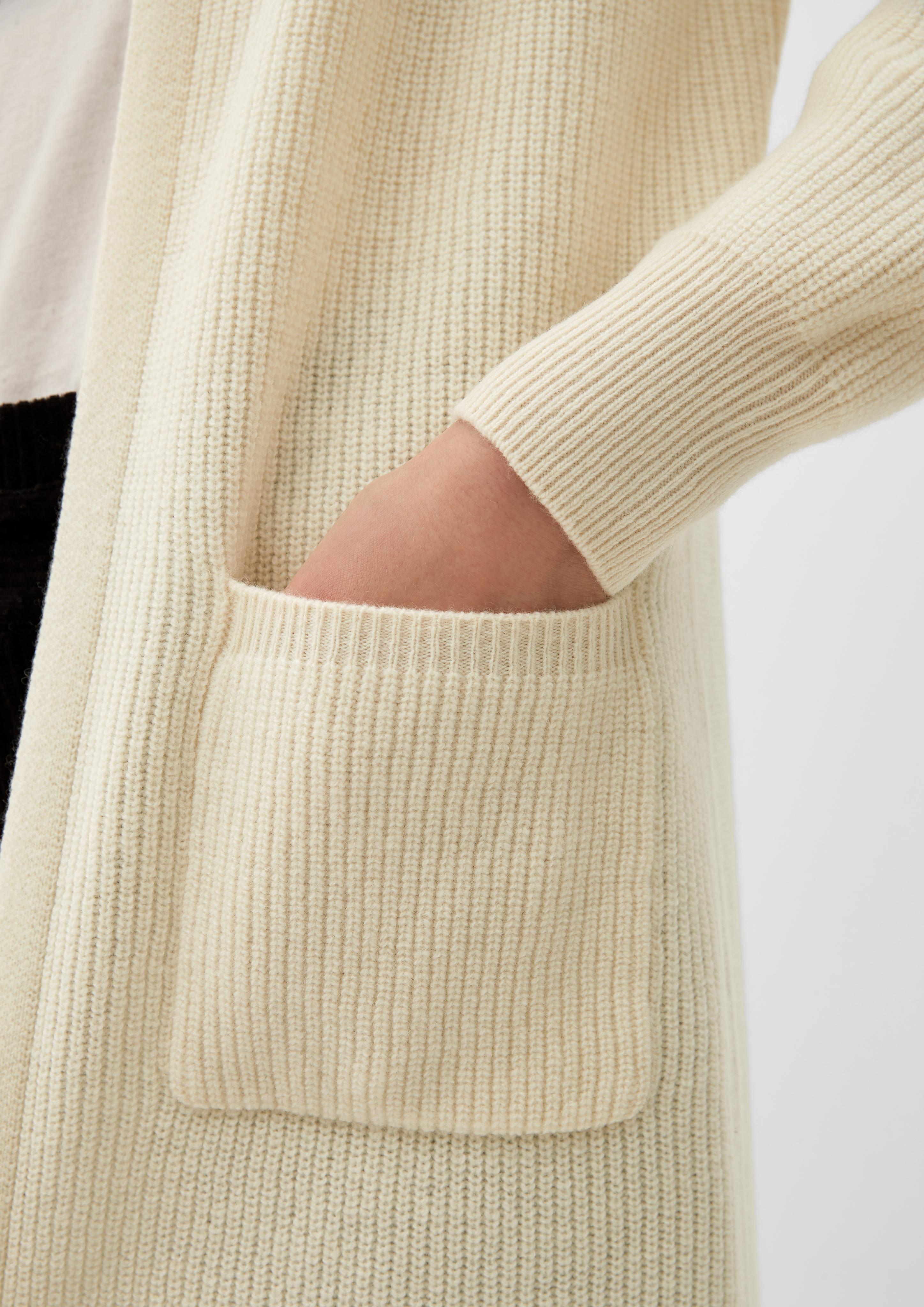 Strickjacke aus reiner Wolle  2120909-01Y8