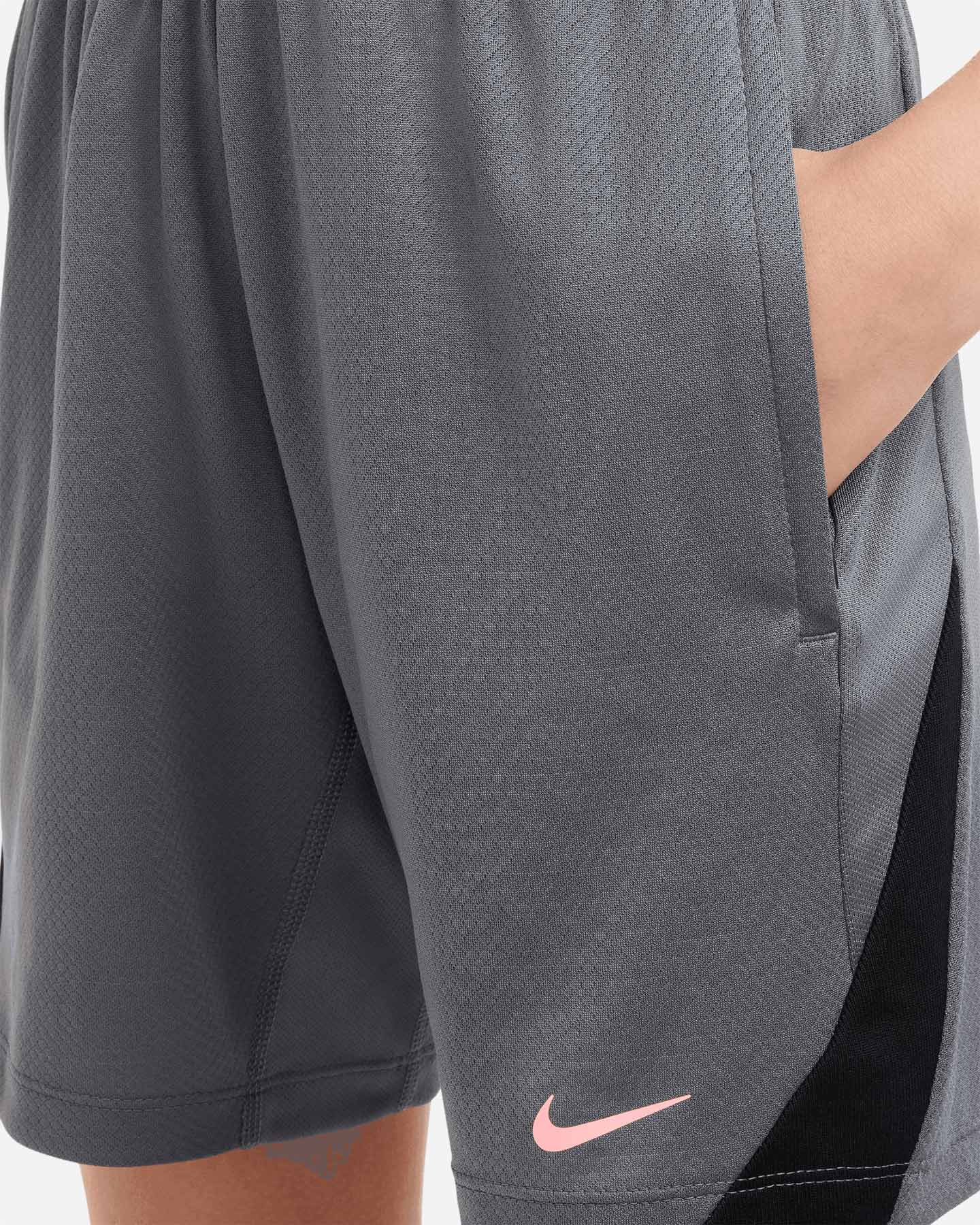 Futbalové šortky Nike Dri Fit Strike 24 Big Jr FN8419-069