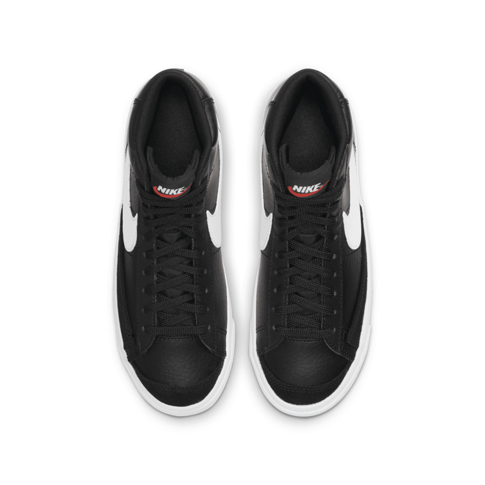 Nike Blazer Mid 77 DA4086-002 / schwarz