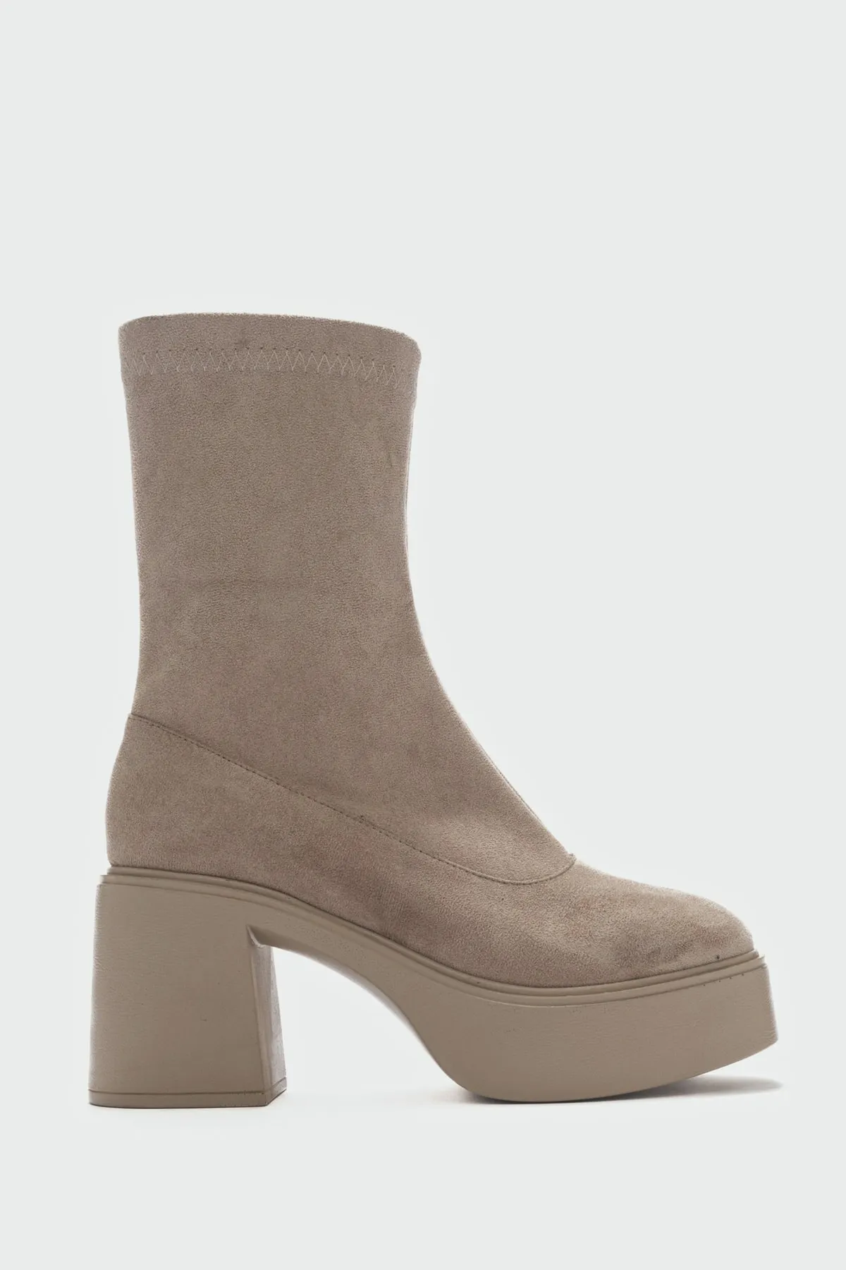 LuviShoes  Mohnbeige Wildleder-Damenstiefel