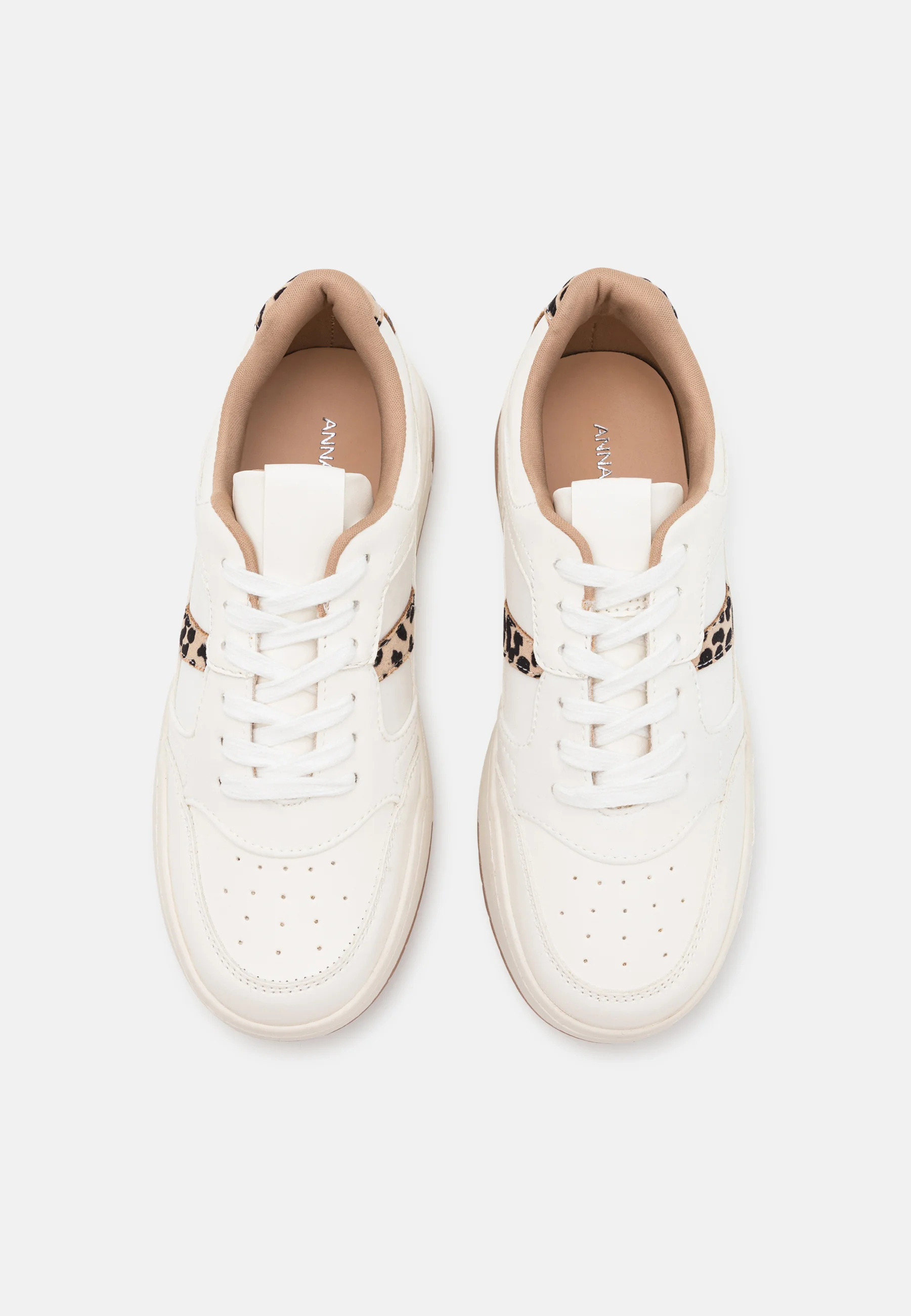 Zapatillas bajas de corte ancho Anna Field