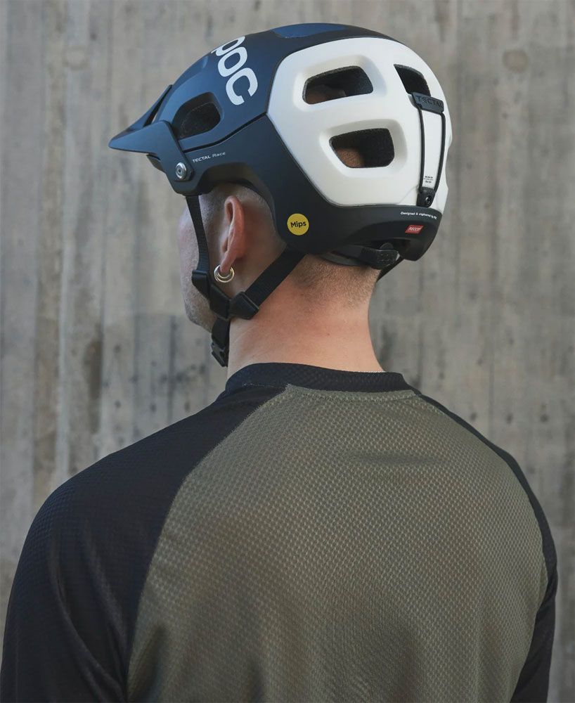 POC Tectal Race MIPS - MTB Helm kaufen | Bike-Discount