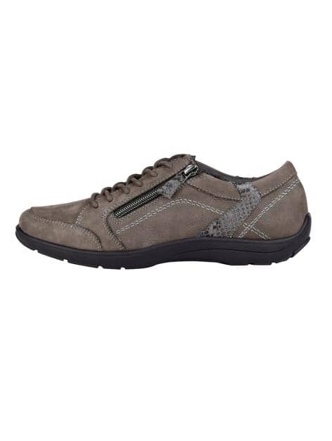 Schnürschuhe
