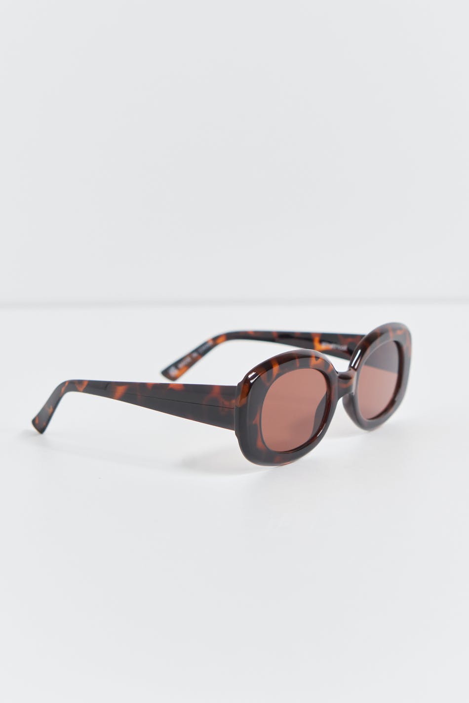 Oval sunglasses
