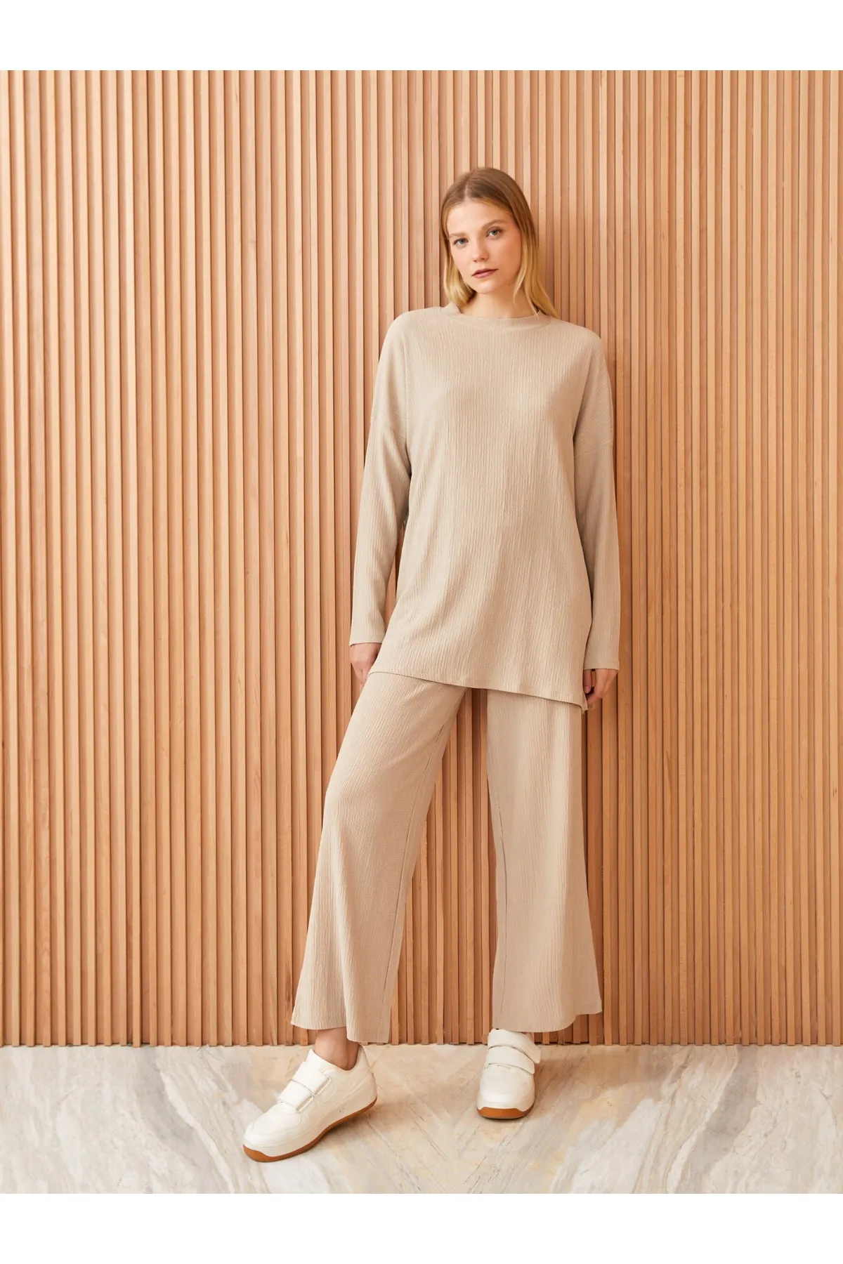 LC Waikiki  Gerade Damenhose mit weitem Bein und elastischem Bund