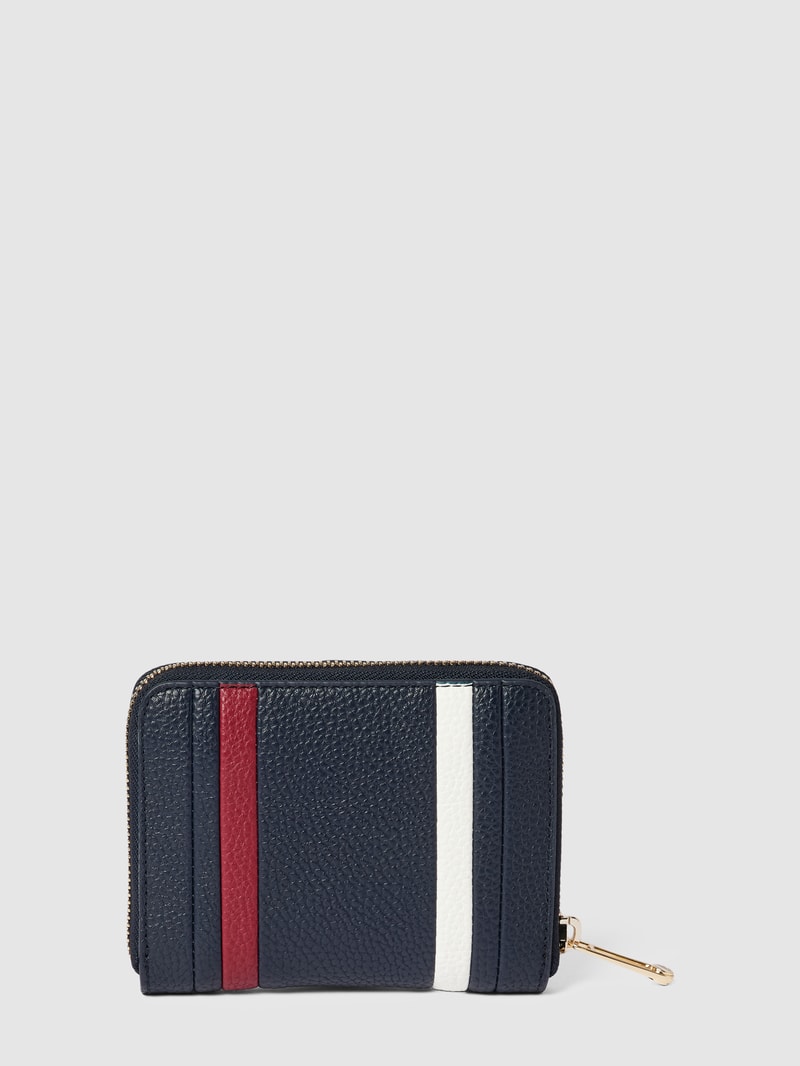 Portemonnaie mit Label-Applikation in marineblau