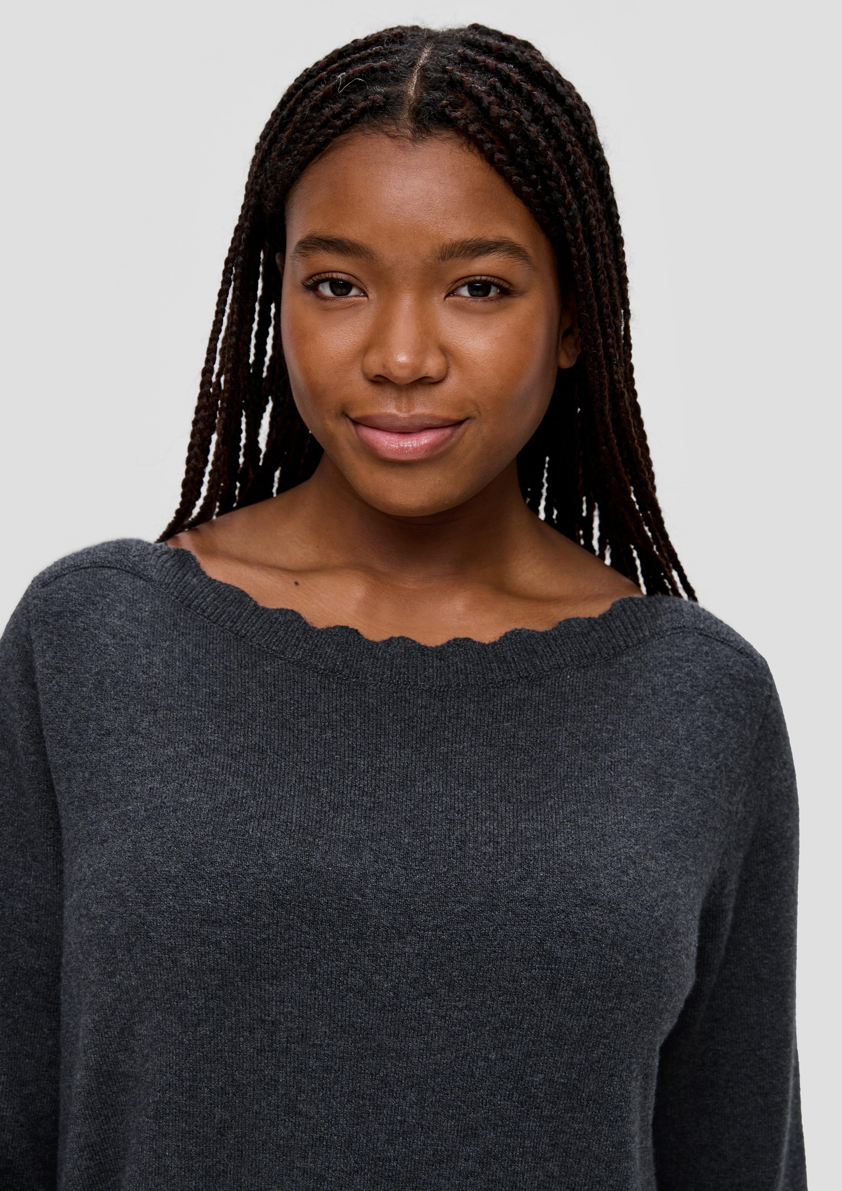 Strickpullover mit Wellen-Ausschnitt  2138182-98W0