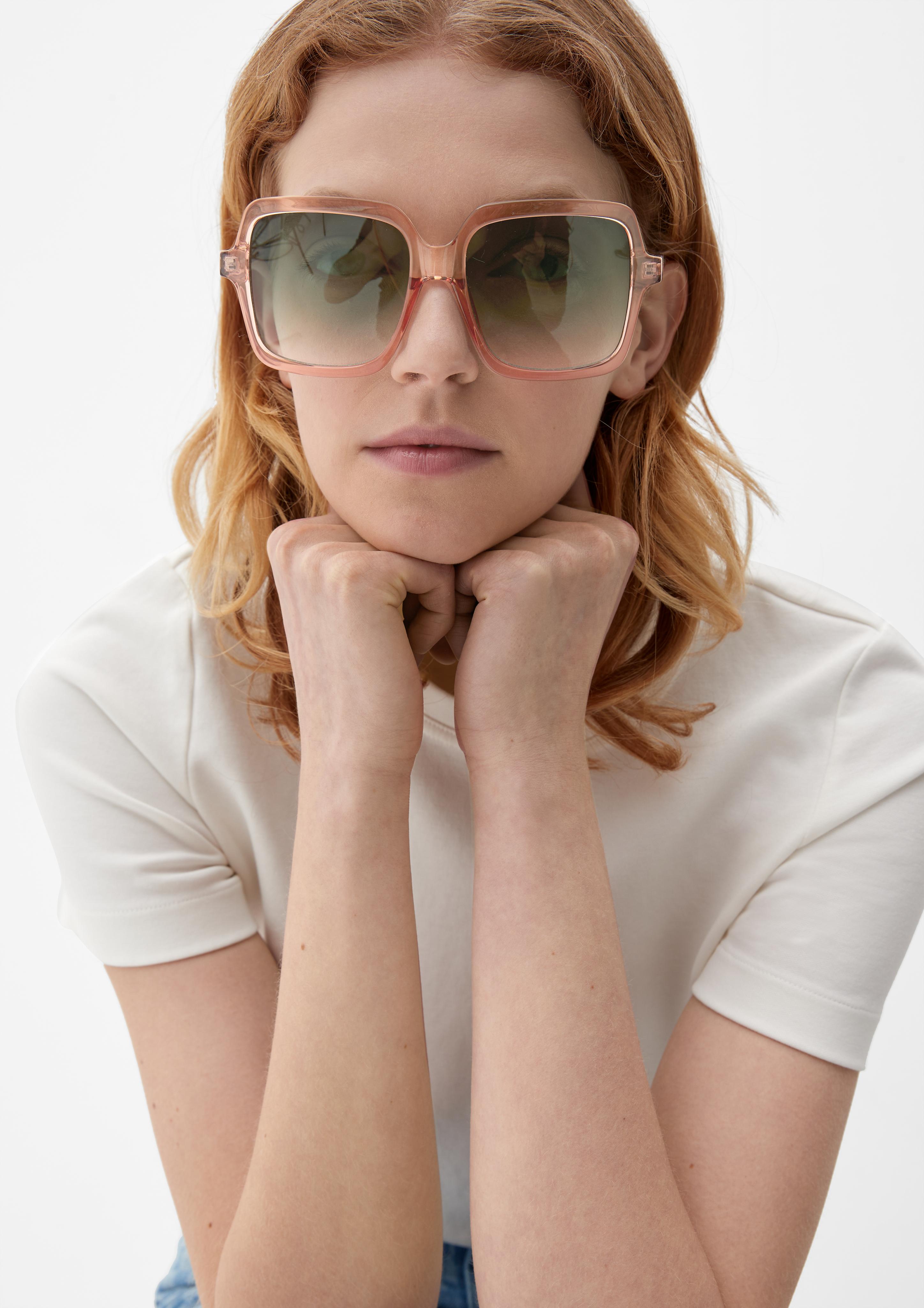 Große Sonnenbrille mit quadratischen Gläsern  6008487-700