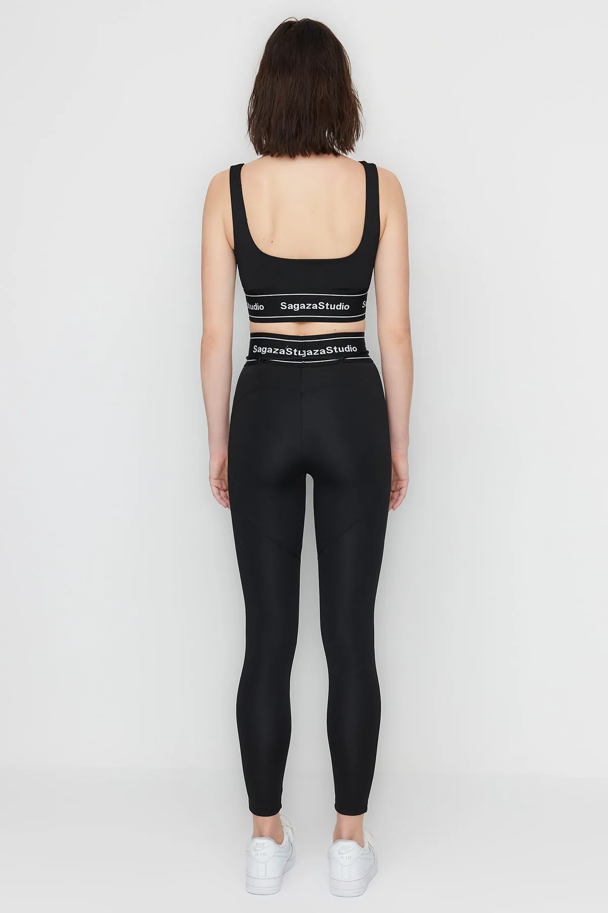 Trendyol Collection  X Sagaza Studio – Schwarze Sport-Leggings mit Kordelzug-Paspelierung und Push-Up-Nähten