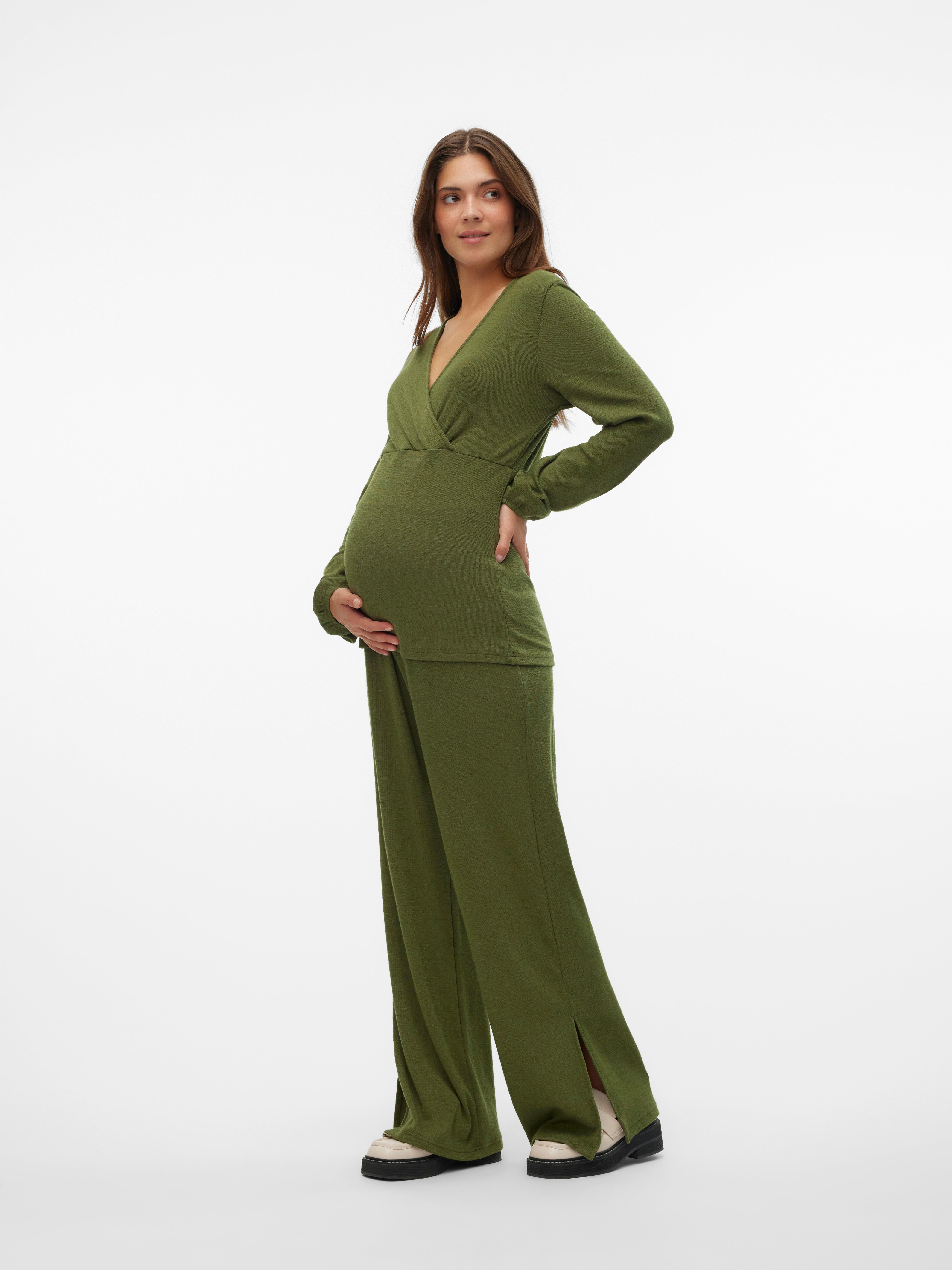 Weiter Beinschnitt Seitenschlitze Hose