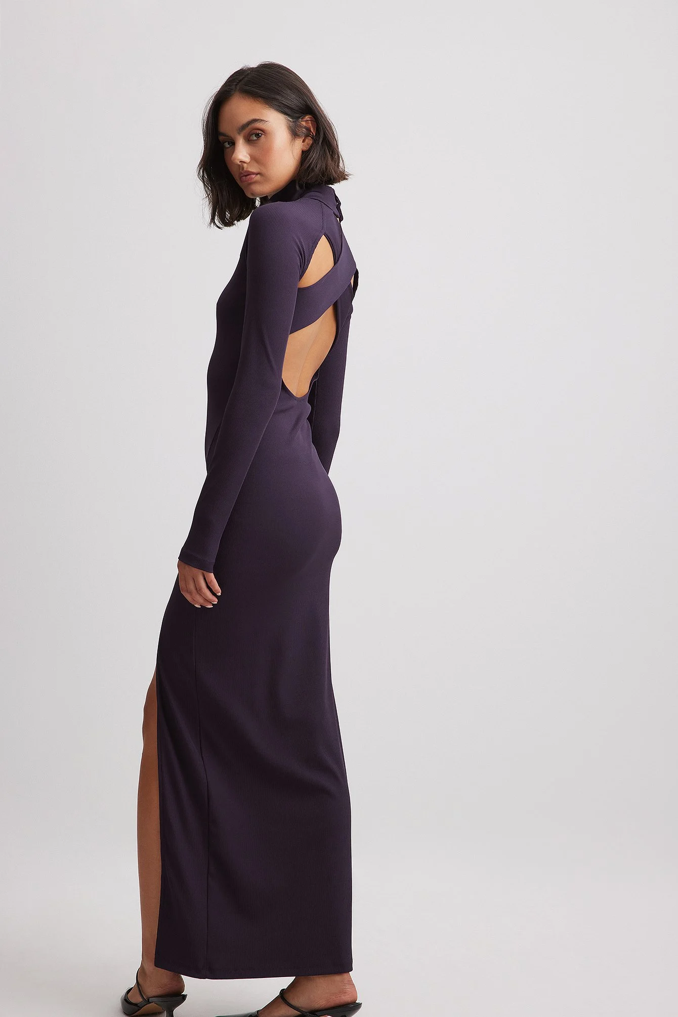 Midikleid mit überkreuztem Rücken