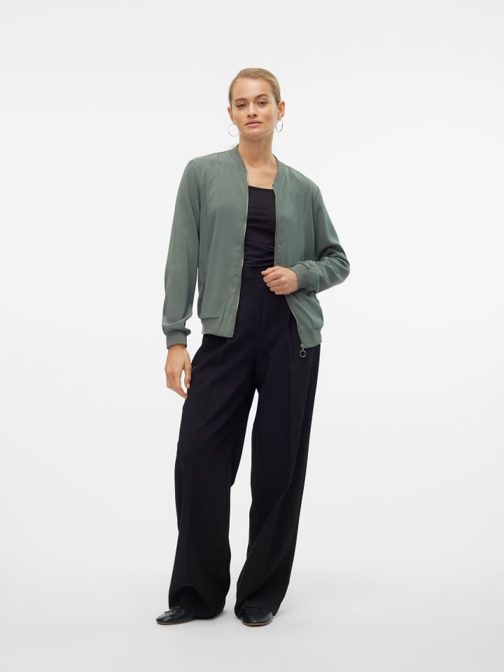 Vero Moda Leichte Bomber Jacke für Alltagslook Dünner Blouson in Grün-2 günstig kaufen