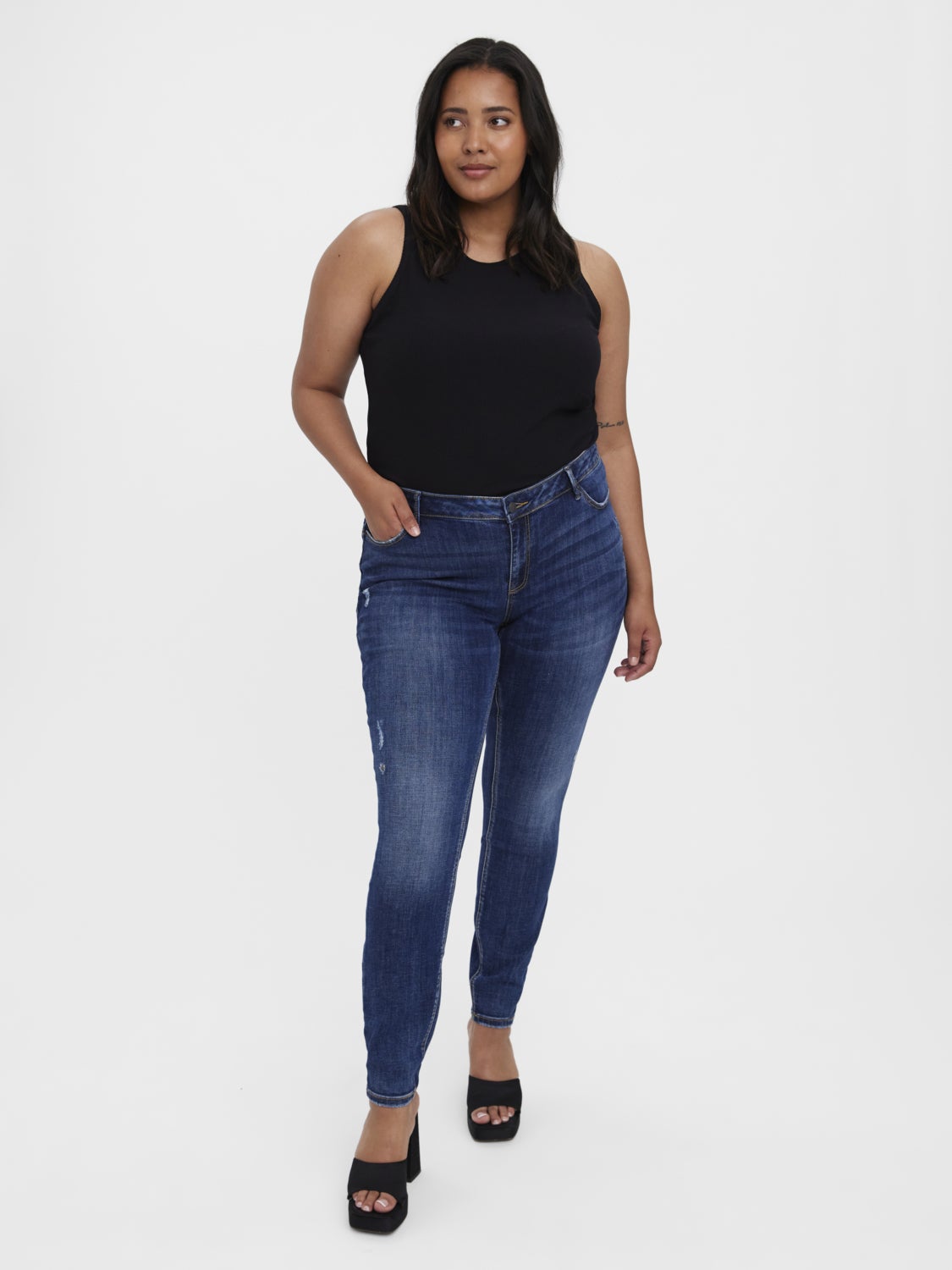 VMSEVEN Mid Rise Skinny Fit Jeans