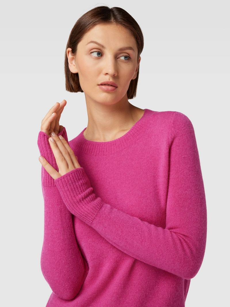 Strickpullover mit Rundhalsausschnitt in fuchsia