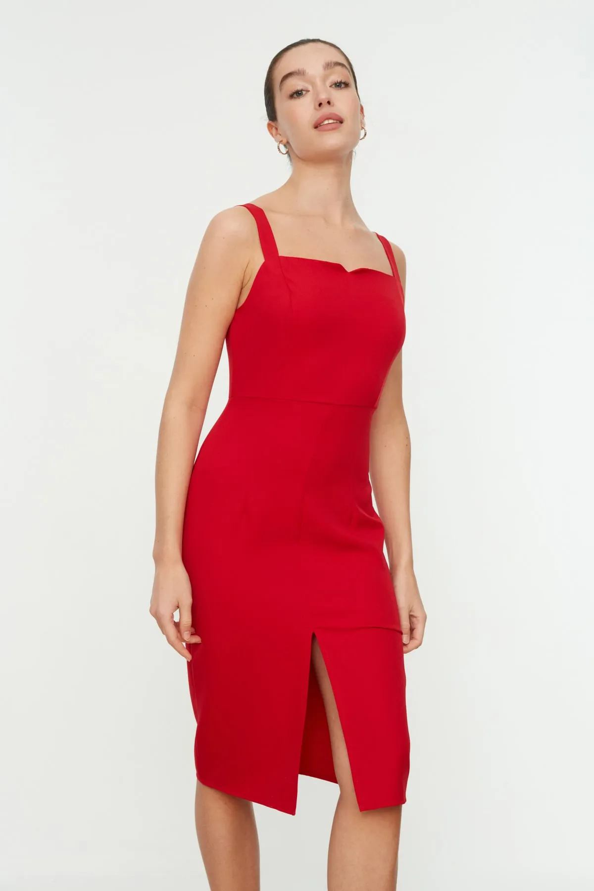 Trendyol Collection  Rotes Body-Wickelkleid mit geschlitzten Trägern und gewebtem Midikleid TWOSS19BB0216