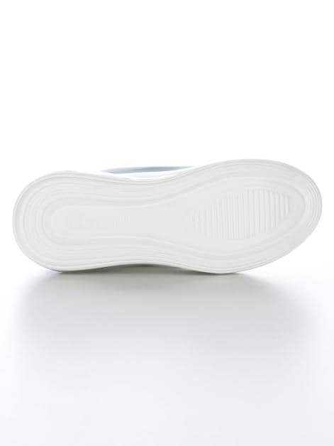 Sneaker mit Luftpolsterlaufsohle