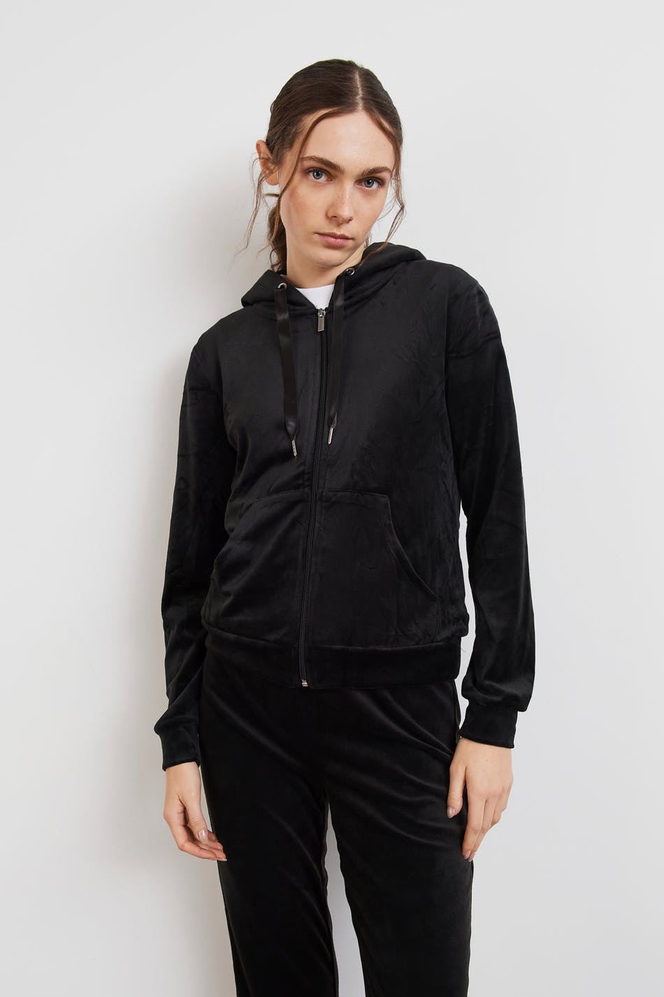 Cecilia velour hoodie