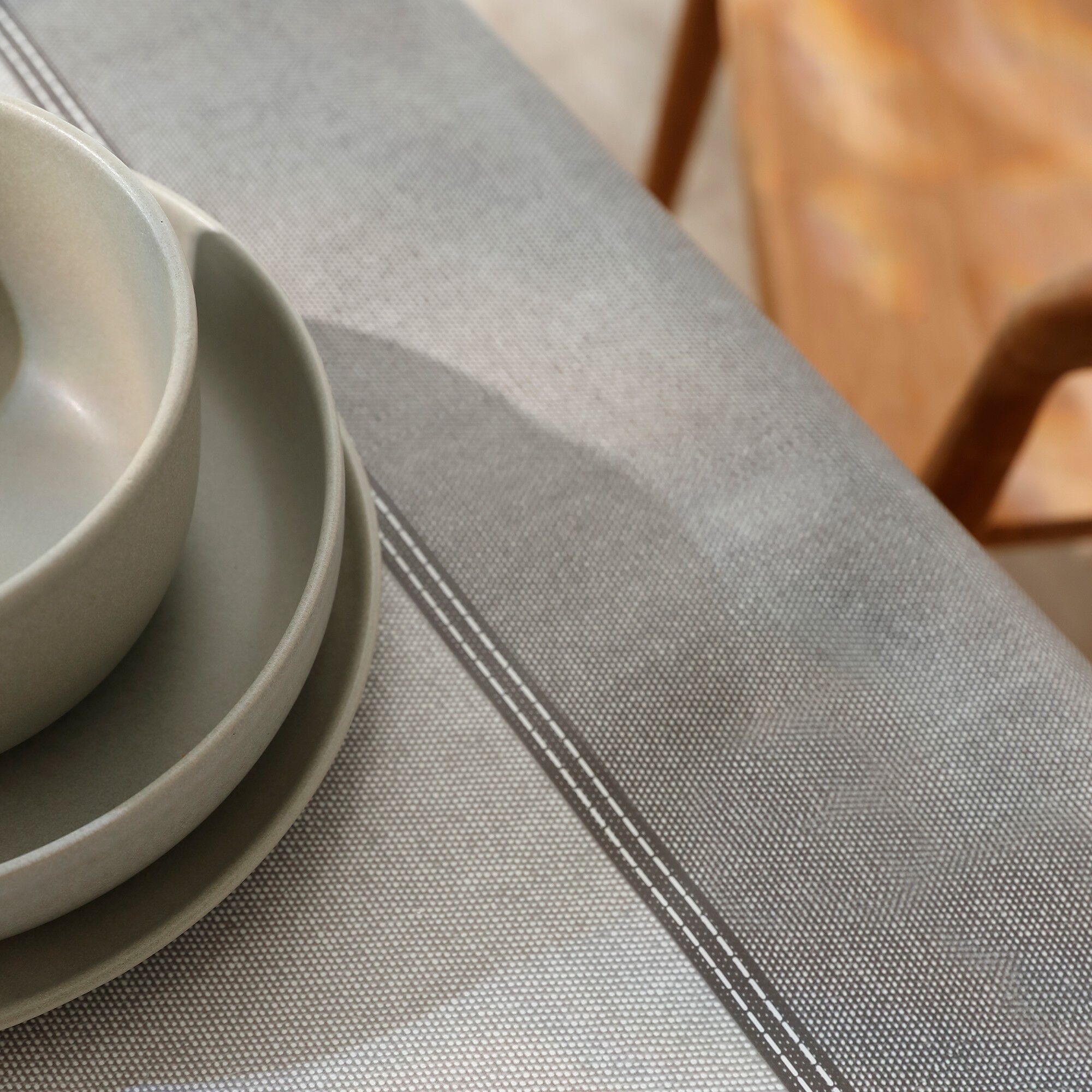 Nappe toile cirée imprimée faux-uni