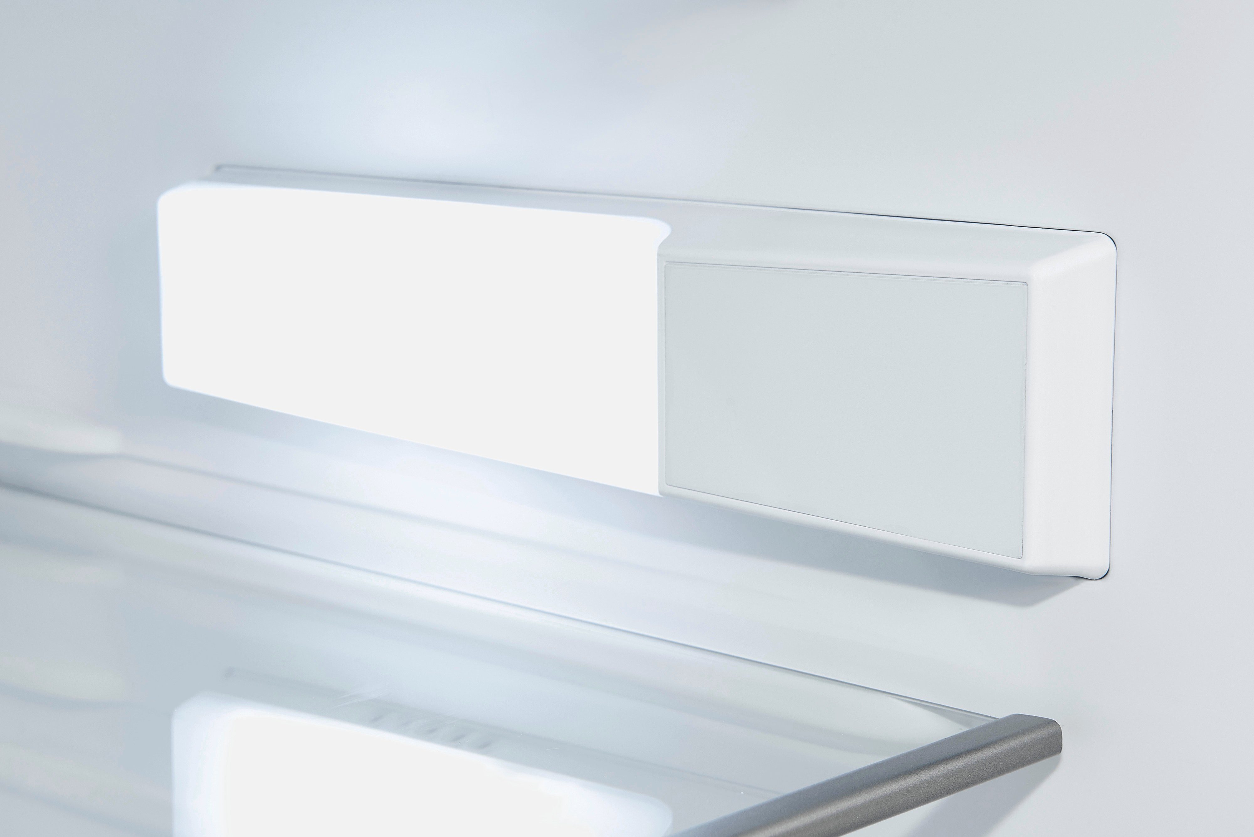 exquisit Kühlschrank KS16-4-HE-010D, leiser Betrieb und wechselbarer Türanschlag